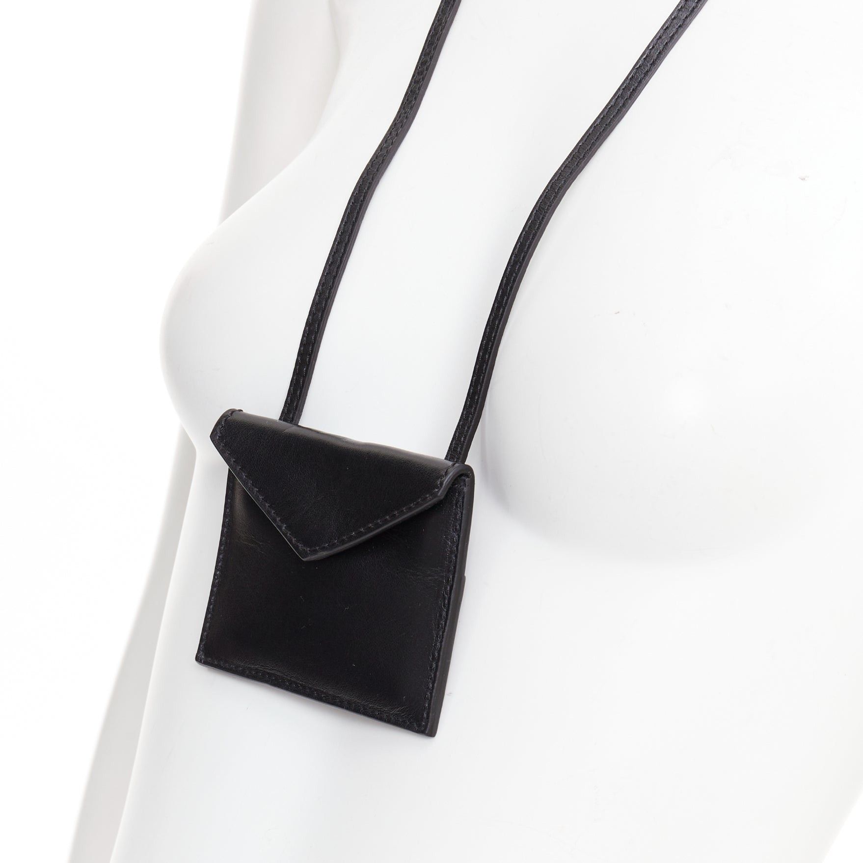Giambattista Valli GIAMBATTISTA VALLI black leather mini envelop pouch necklace Size ONE SIZE - 2 Thumbnail