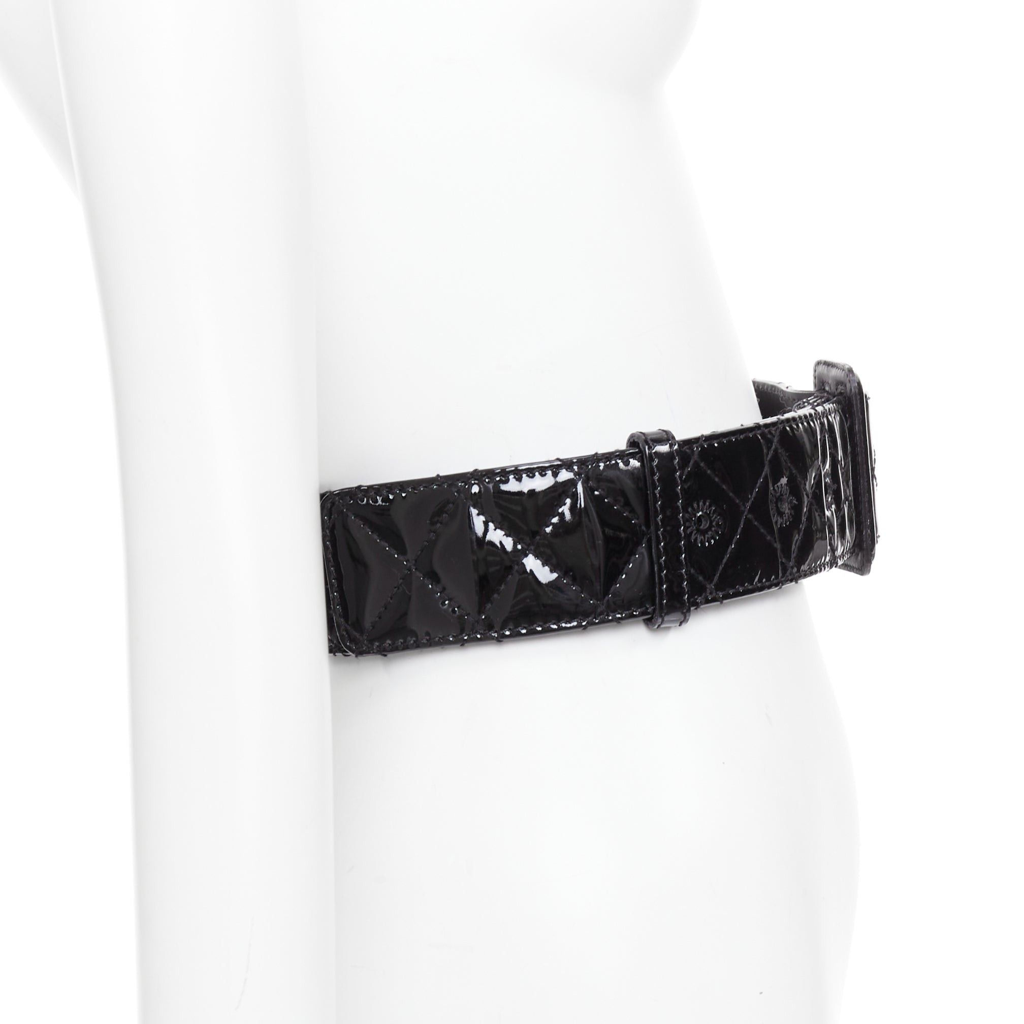 Burberry BURBERRY black patent leather diamond quilted rectangular buckle belt 75cm Size ONE SIZE - 4 Thumbnail
