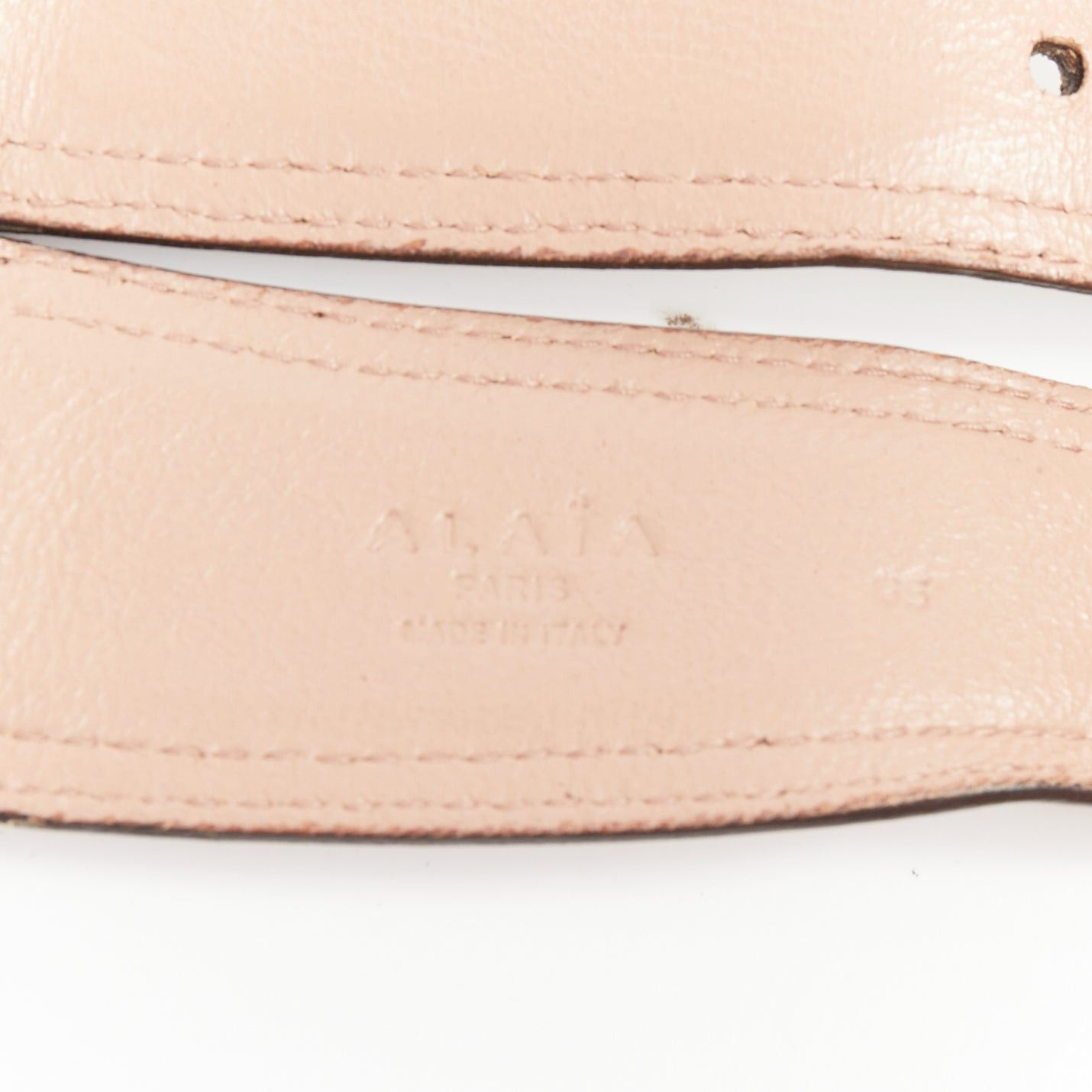 Alaia ALAIA white leather punctured perforated cinched waist wide belt 65cm Size ONE SIZE - 8 Thumbnail