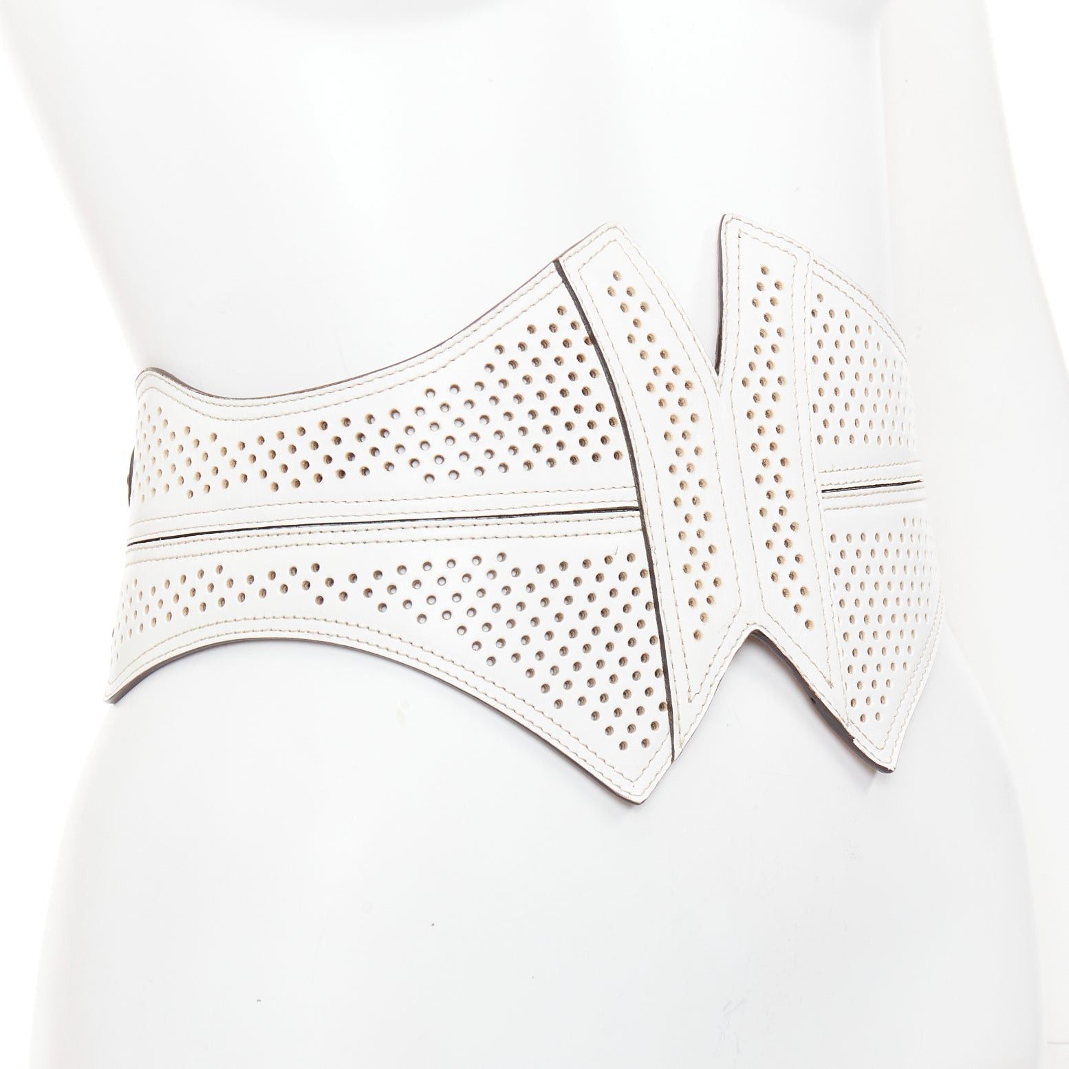 Alaia ALAIA white leather punctured perforated cinched waist wide belt 65cm Size ONE SIZE - 3 Thumbnail