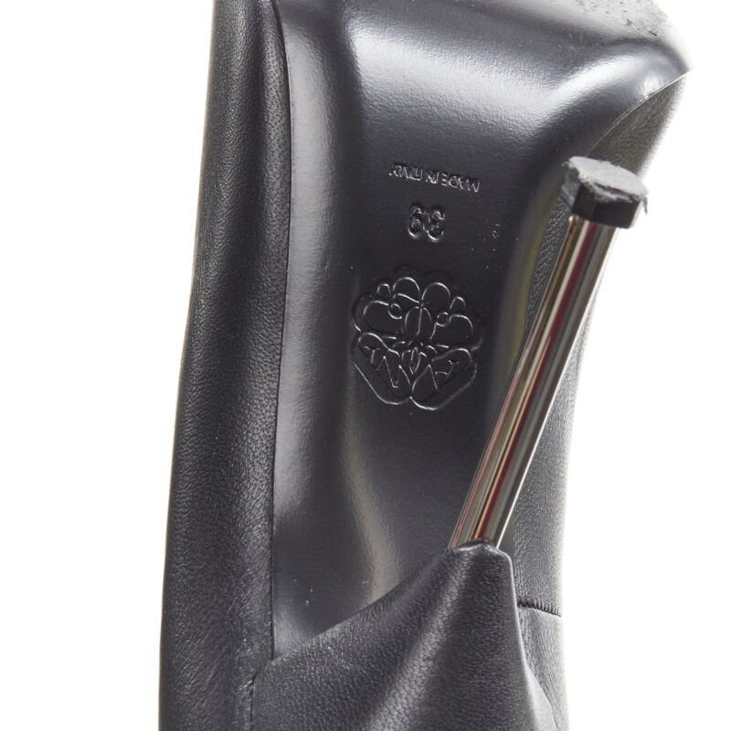 Alexander McQueen ALEXANDER MCQUEEN black pearl metal embellished stiletto pumps EU39 US9 Size US 9 / IT 39 - 10 Thumbnail