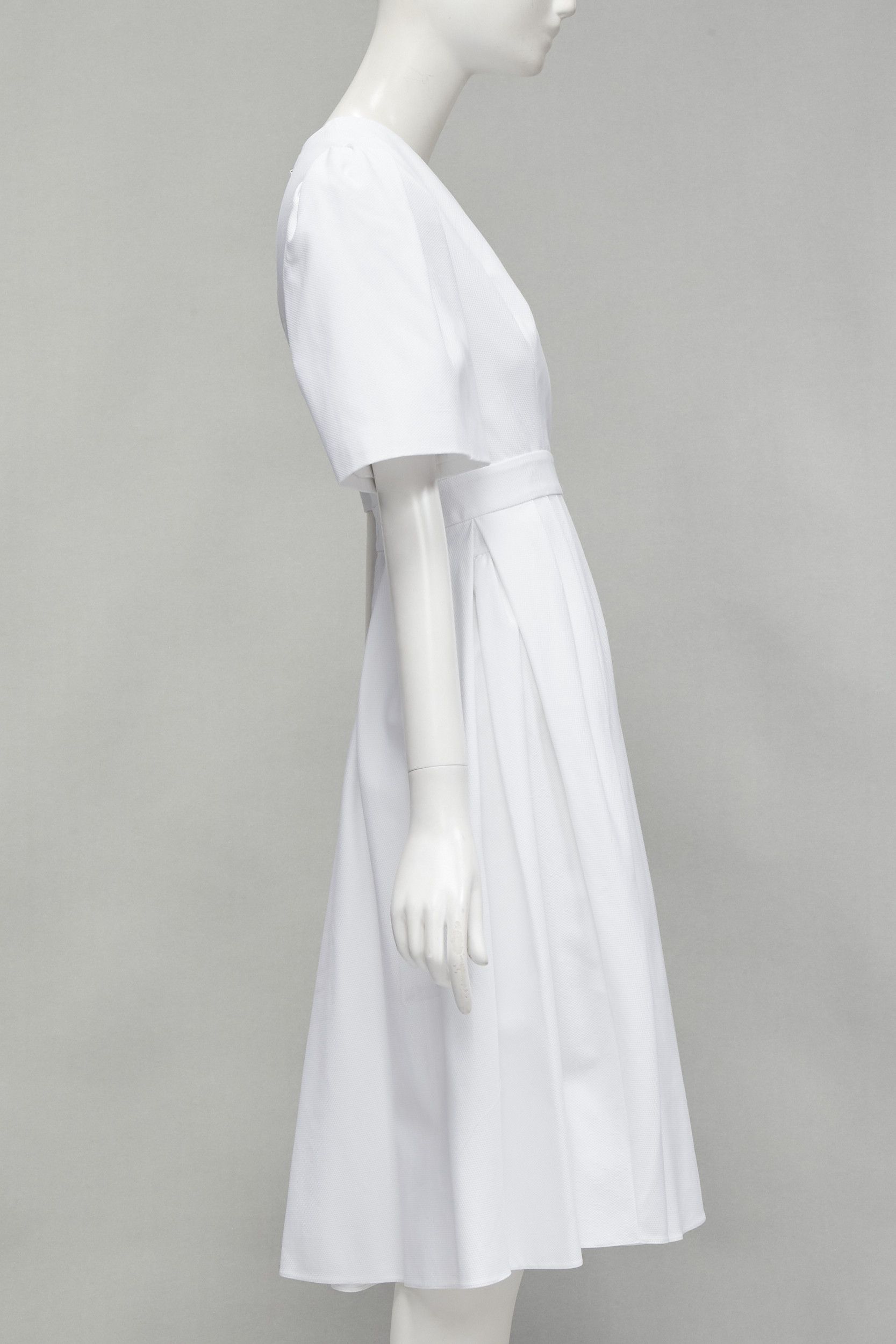 Alexander McQueen ALEXANDER MCQUEEN white structural bell sleeve V neck midi dress IT38 XS Size XS / US 0-2 / IT 36-38 - 4 Thumbnail