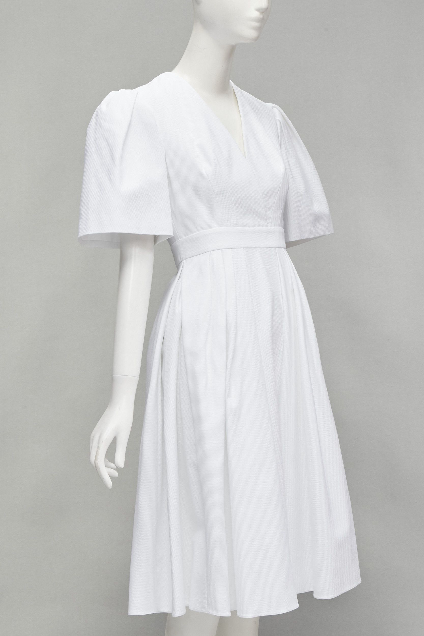 Alexander McQueen ALEXANDER MCQUEEN white structural bell sleeve V neck midi dress IT38 XS Size XS / US 0-2 / IT 36-38 - 3 Thumbnail