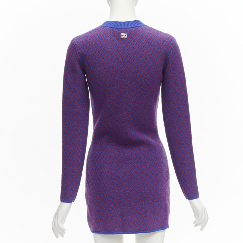 Chanel CHANEL 100% cashmere blue red chevron green CC logo crystal brooch dress FR34 XS Size XS / US 0-2 / IT 36-38 - 5 Thumbnail