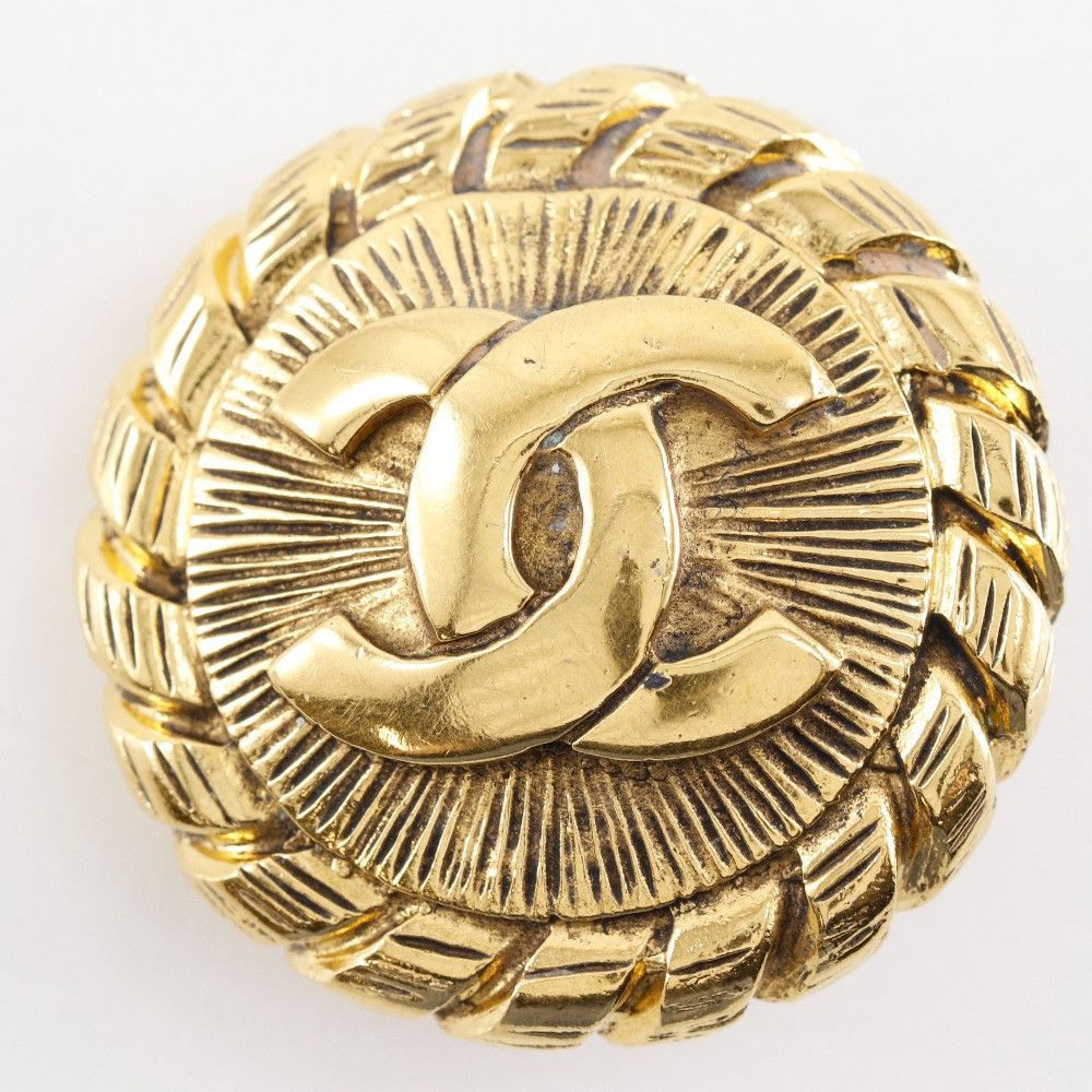 Chanel Chanel Chanel Coco Mark Earrings Metal Earrings DUTY FREE for USA Size ONE SIZE - 7 Thumbnail