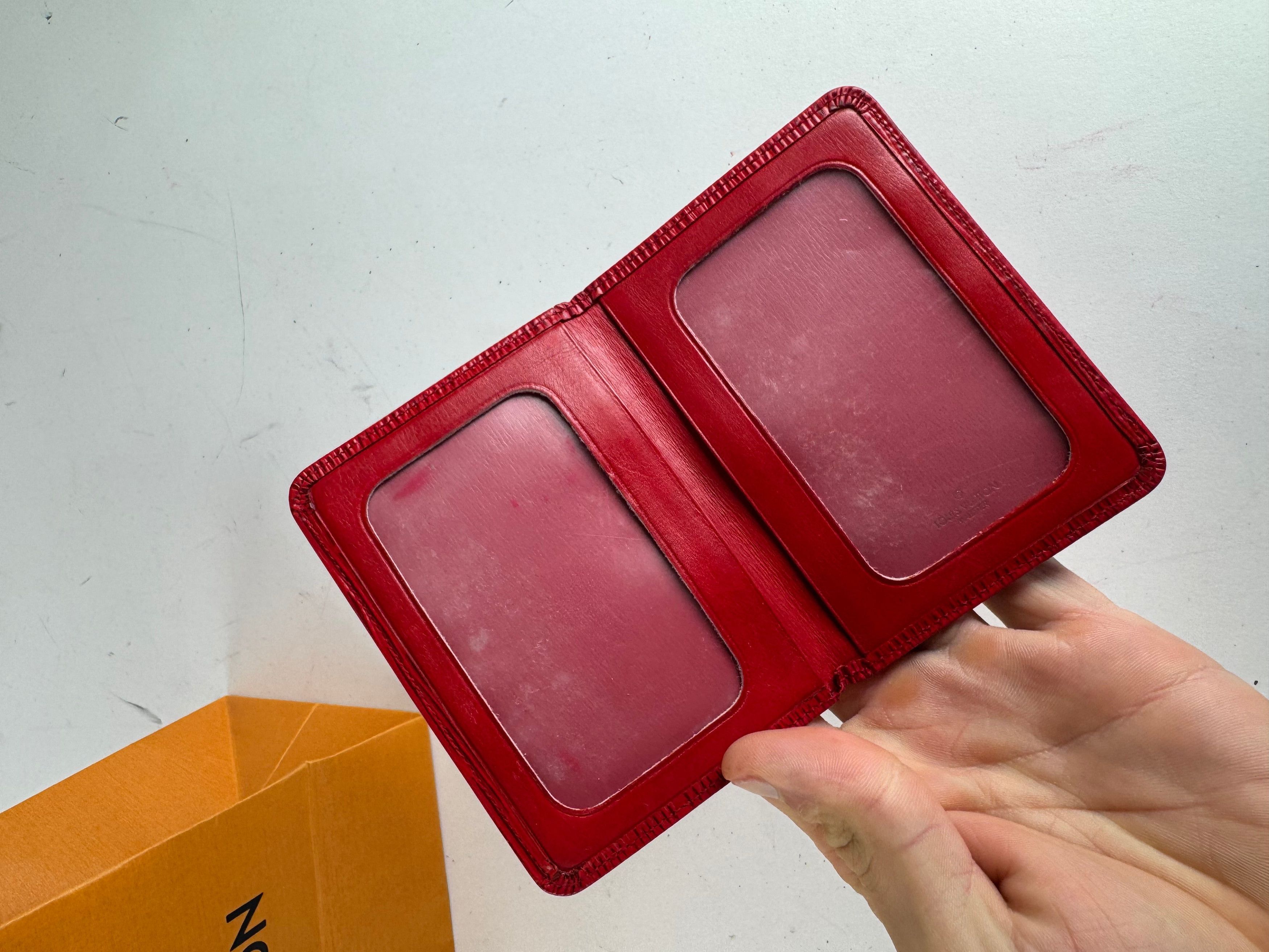 Louis Vuitton Vintage EPI leather Card Holder red Size ONE SIZE - 7 Thumbnail