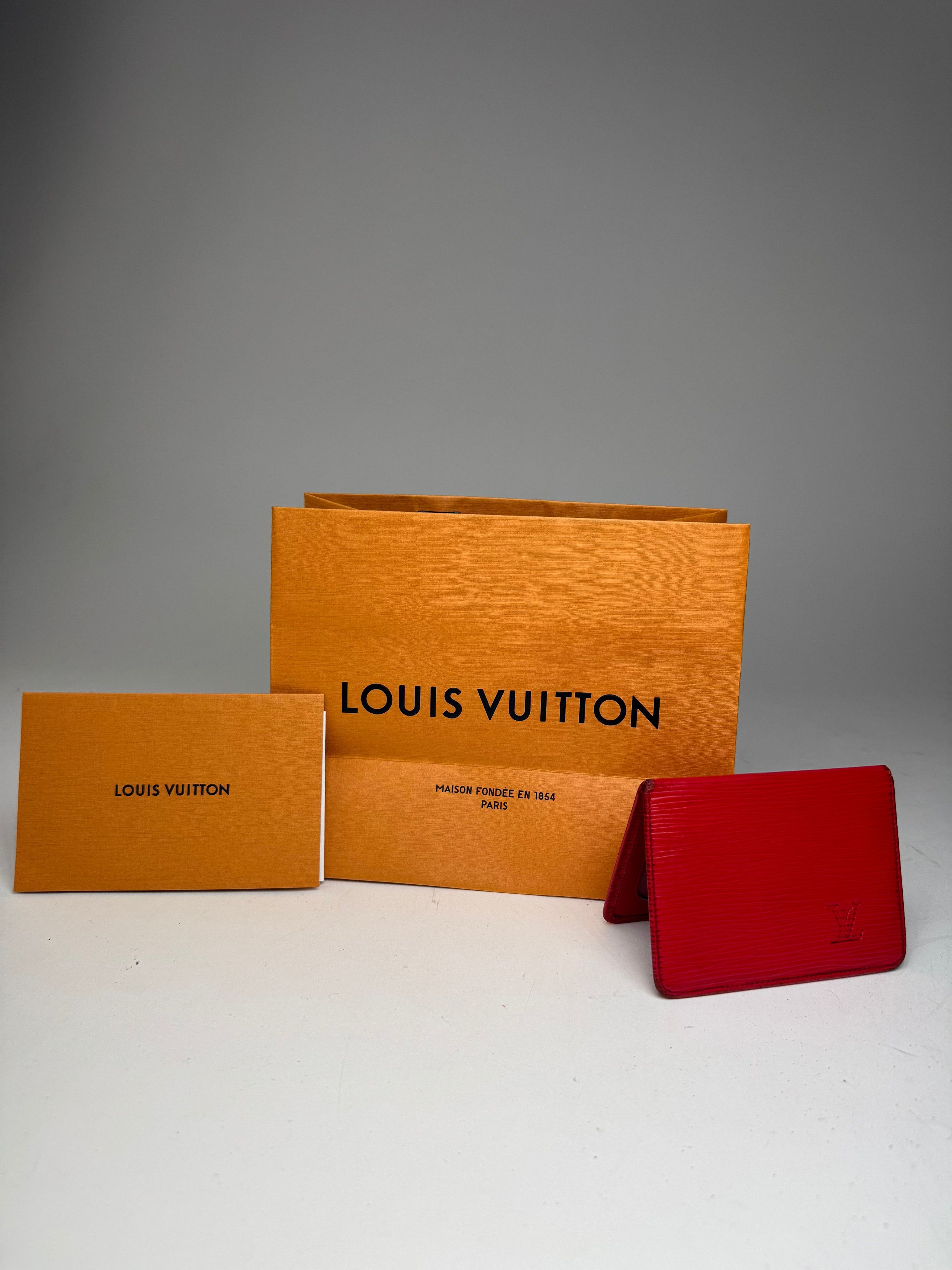 Louis Vuitton Vintage EPI leather Card Holder red Size ONE SIZE - 2 Thumbnail