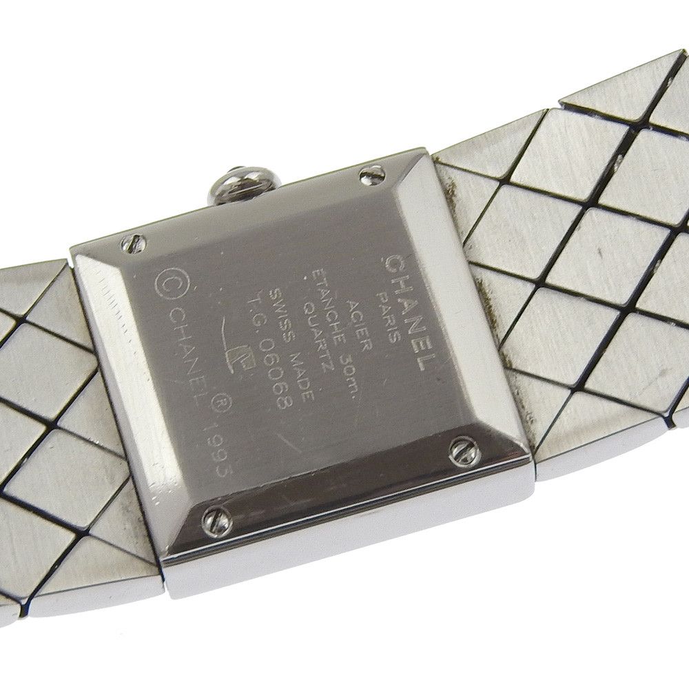 Chanel Chanel Chanel Matelassé Stainless Steel Metal Quartz H0489 DUTY FREE for USA Size ONE SIZE - 7 Thumbnail
