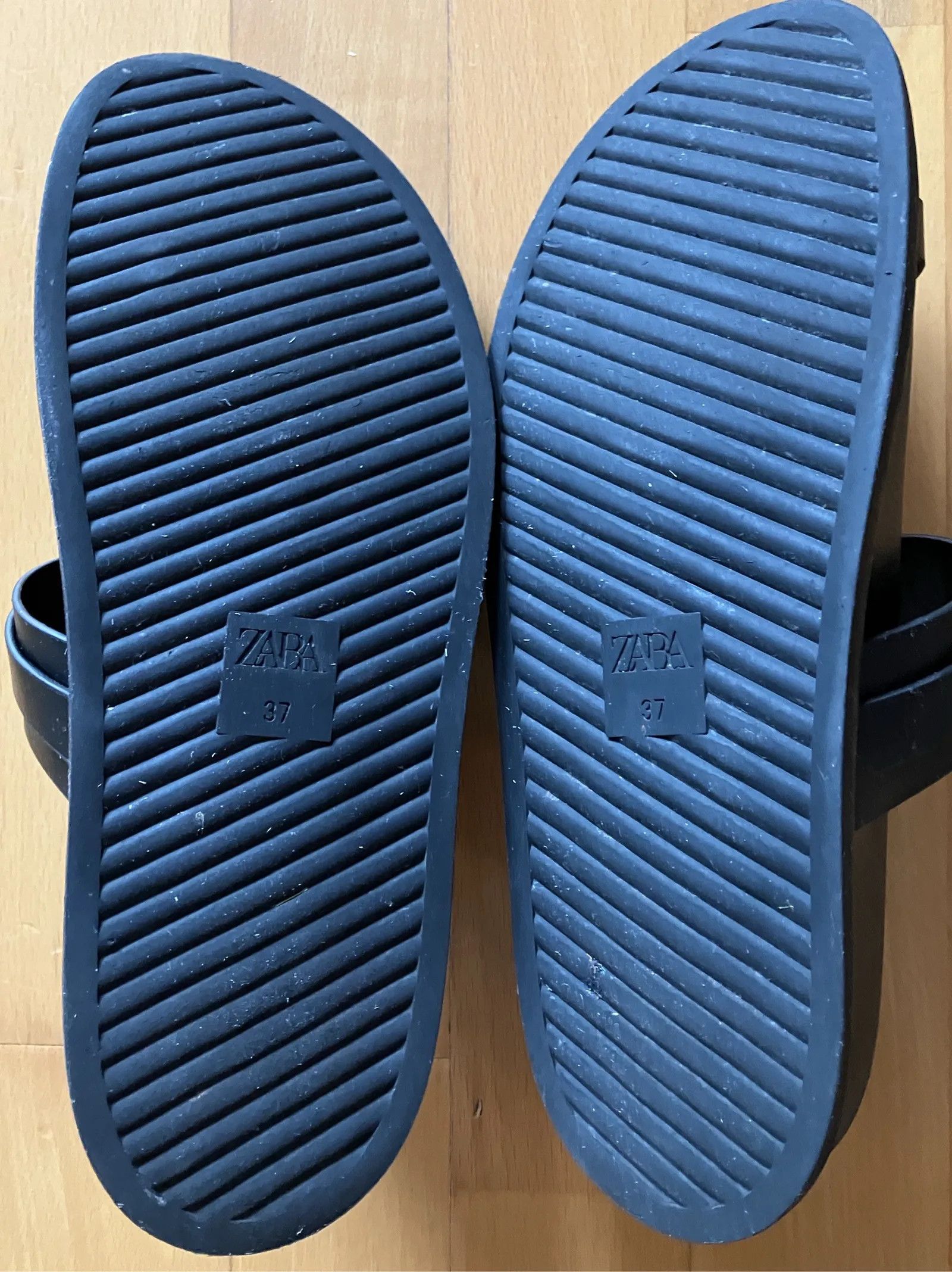 Zara Zara Slippers Sandals Size US 7 / IT 37 - 4 Thumbnail