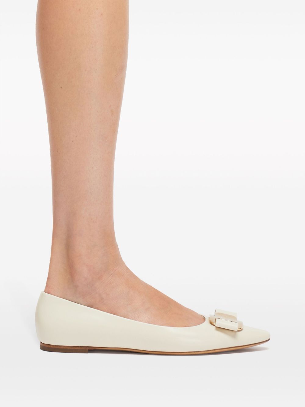 Salvatore Ferragamo Ferragamo New Vara Plate Ballet Flats SIZE 6.5 Size ONE SIZE - 4 Thumbnail
