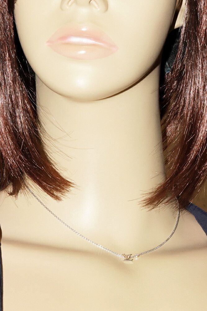 Louis Vuitton Louis Vuitton Louis Vuitton Idylle Blossom LV K18WG Pendant Necklace Metal Necklace Q93653 DUTY FREE for USA Size ONE SIZE - 2 Thumbnail