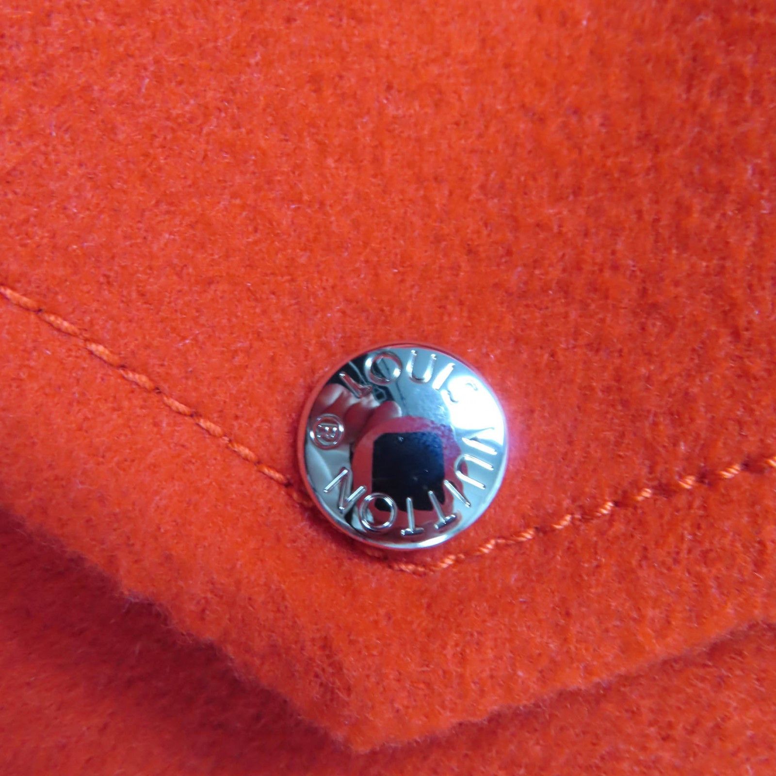 Louis Vuitton Louis Vuitton Louis Vuitton Giant Monogram Wool Silk Hoodie Coat Leather Outerwear DUTY FREE for USA Size ONE SIZE - 13 Thumbnail