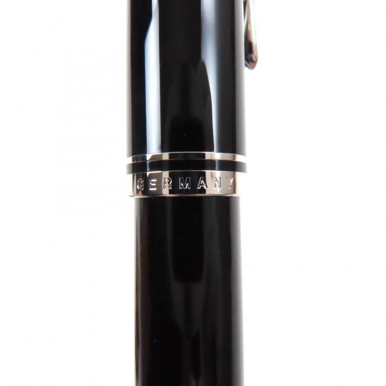 Other Other Pelikan Souverän 14K Fountain Pen Metal Pen DUTY FREE for USA Size ONE SIZE - 11 Thumbnail