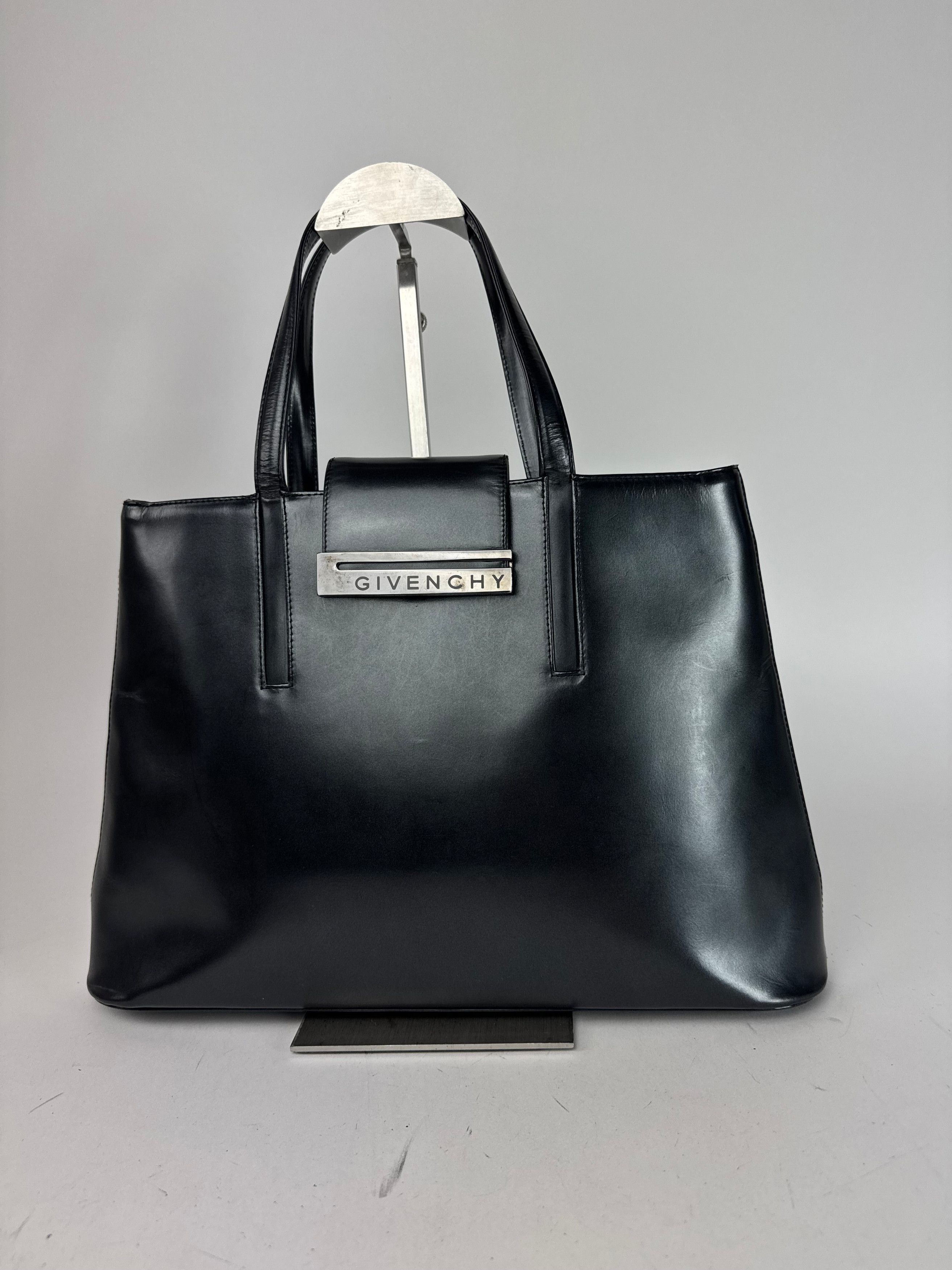 Givenchy Vintage Leather Bag Black Size ONE SIZE - 12 Thumbnail
