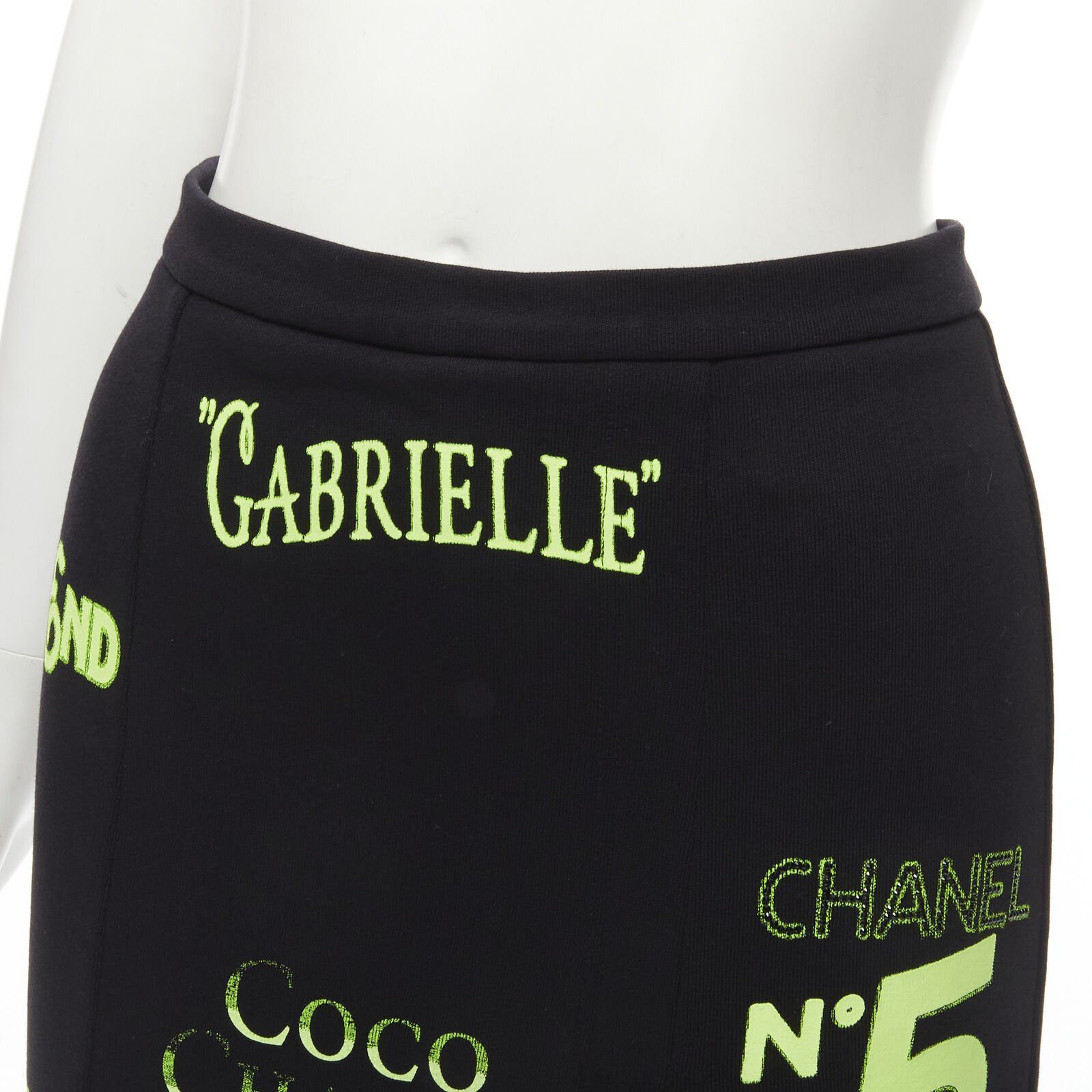 Chanel rare CHANEL 2021 Runway black neon graphic logo slit cotton fleece skirt FR34 XS Size 26" / US 2 / IT 38 - 7 Thumbnail