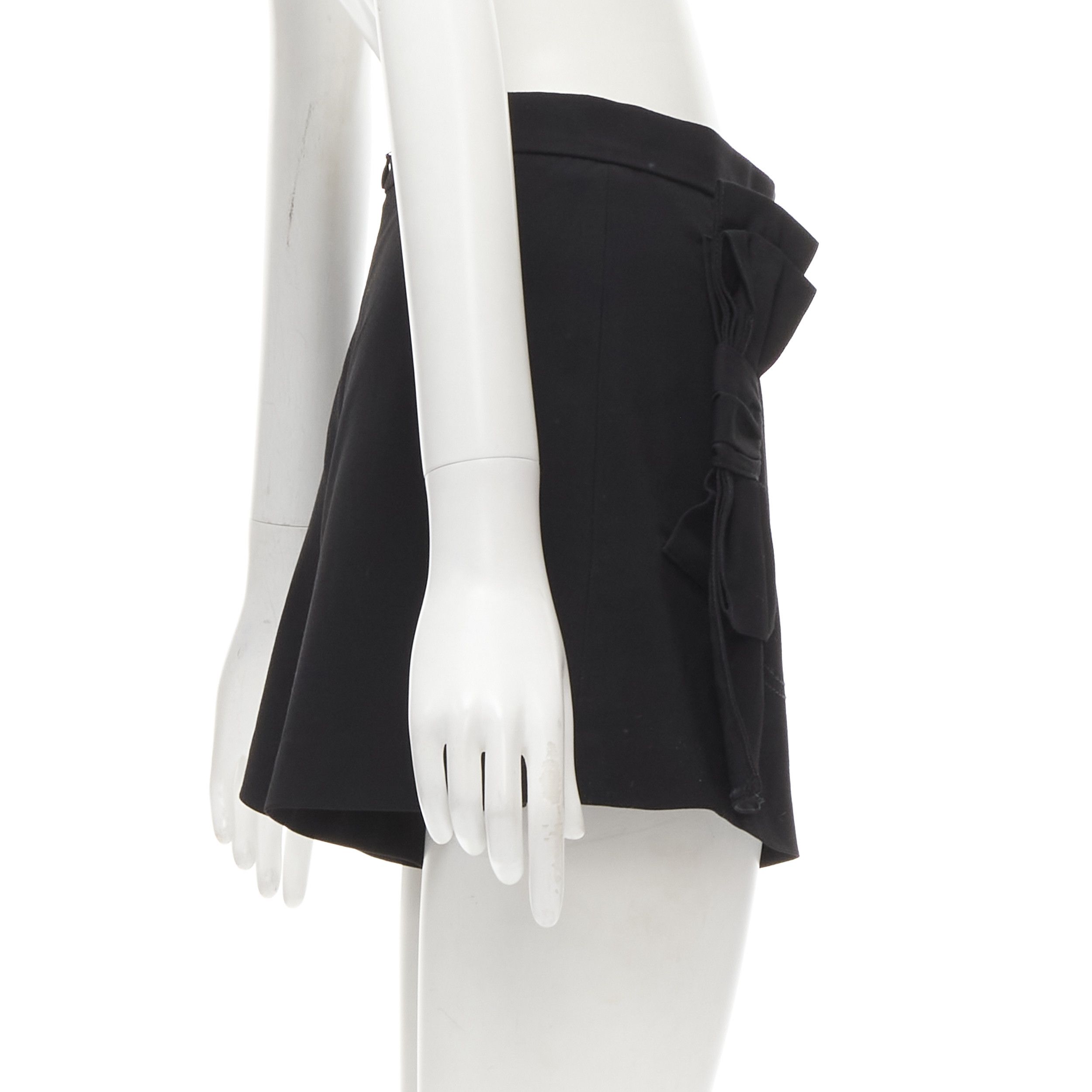 RED Valentino RED VALENTINO black viscose virgin wool XL bow high waist shorts IT38 XS Size 26" / US 2 / IT 38 - 4 Thumbnail