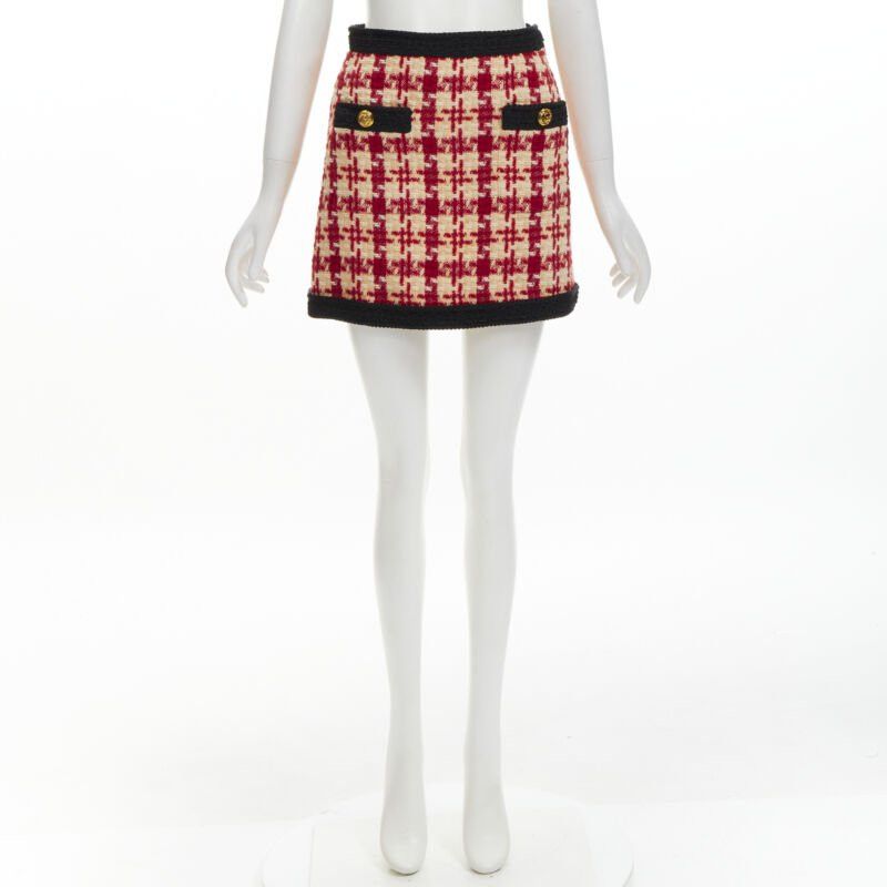 Gucci GUCCI red beige checkered tweed gold tone GG button mini skirt IT36 XXS Size 25" / US 0 / IT 36 - 9 Thumbnail