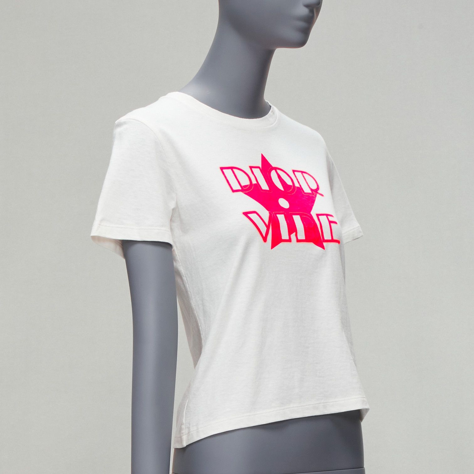 Dior CHRISTIAN DIOR 2022 Dior Vibe neon pink star logo graphic CD bee white tshirt XS Size S / US 4 / IT 40 - 3 Thumbnail