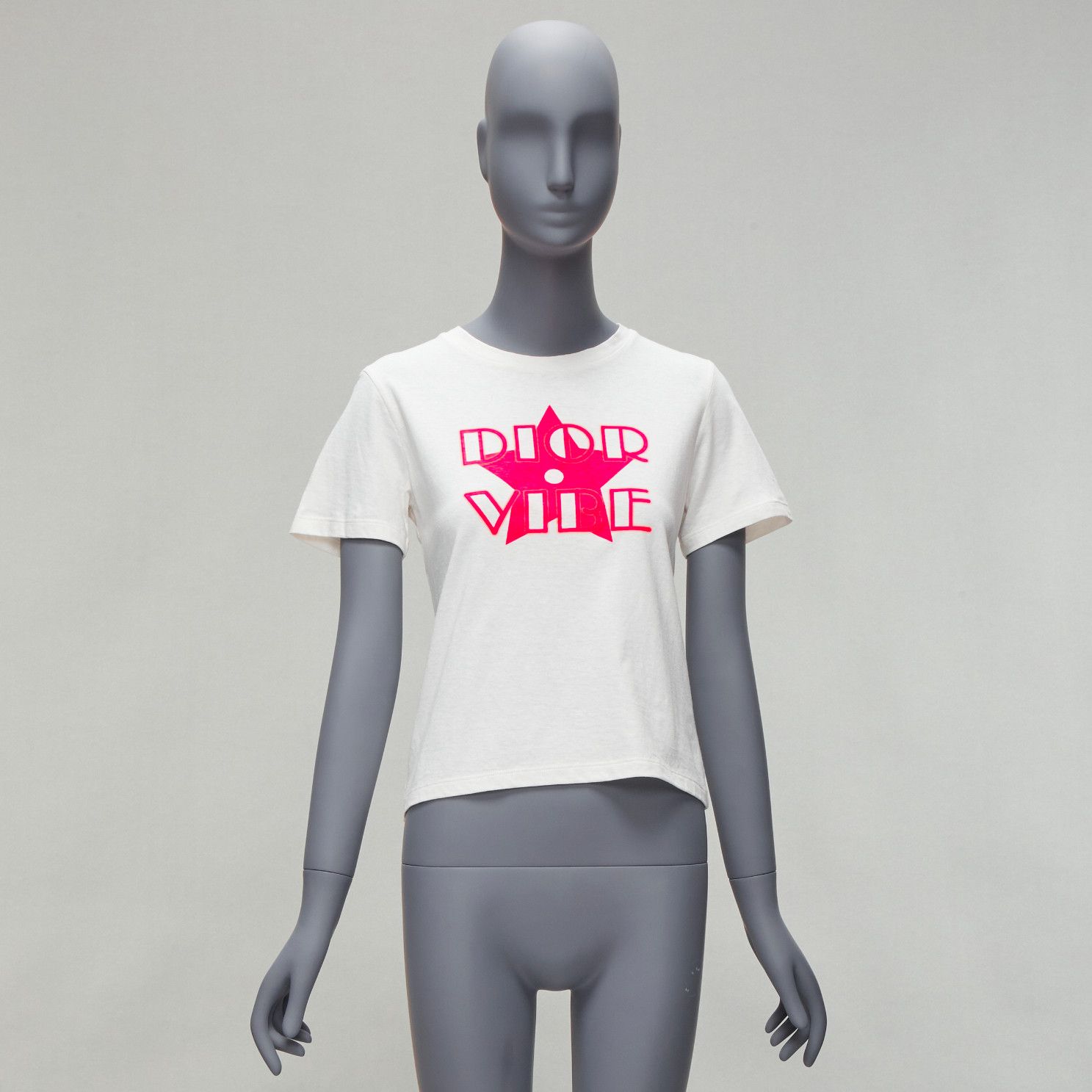 Dior CHRISTIAN DIOR 2022 Dior Vibe neon pink star logo graphic CD bee white tshirt XS Size S / US 4 / IT 40 - 10 Thumbnail