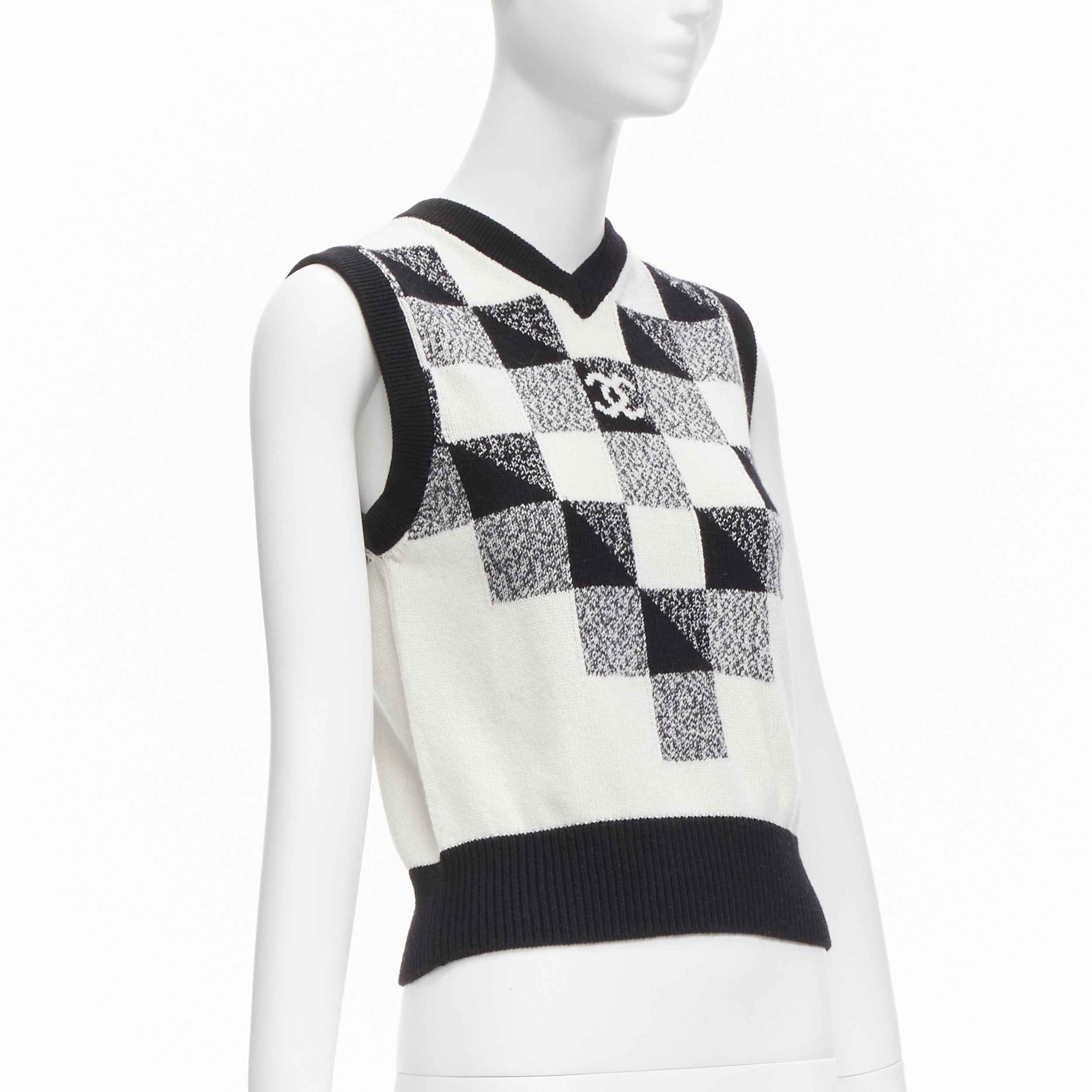 Chanel CHANEL 100% cashmere black white graphic check CC logo sweater vest FR36 S Size S / US 4 / IT 40 - 3 Thumbnail