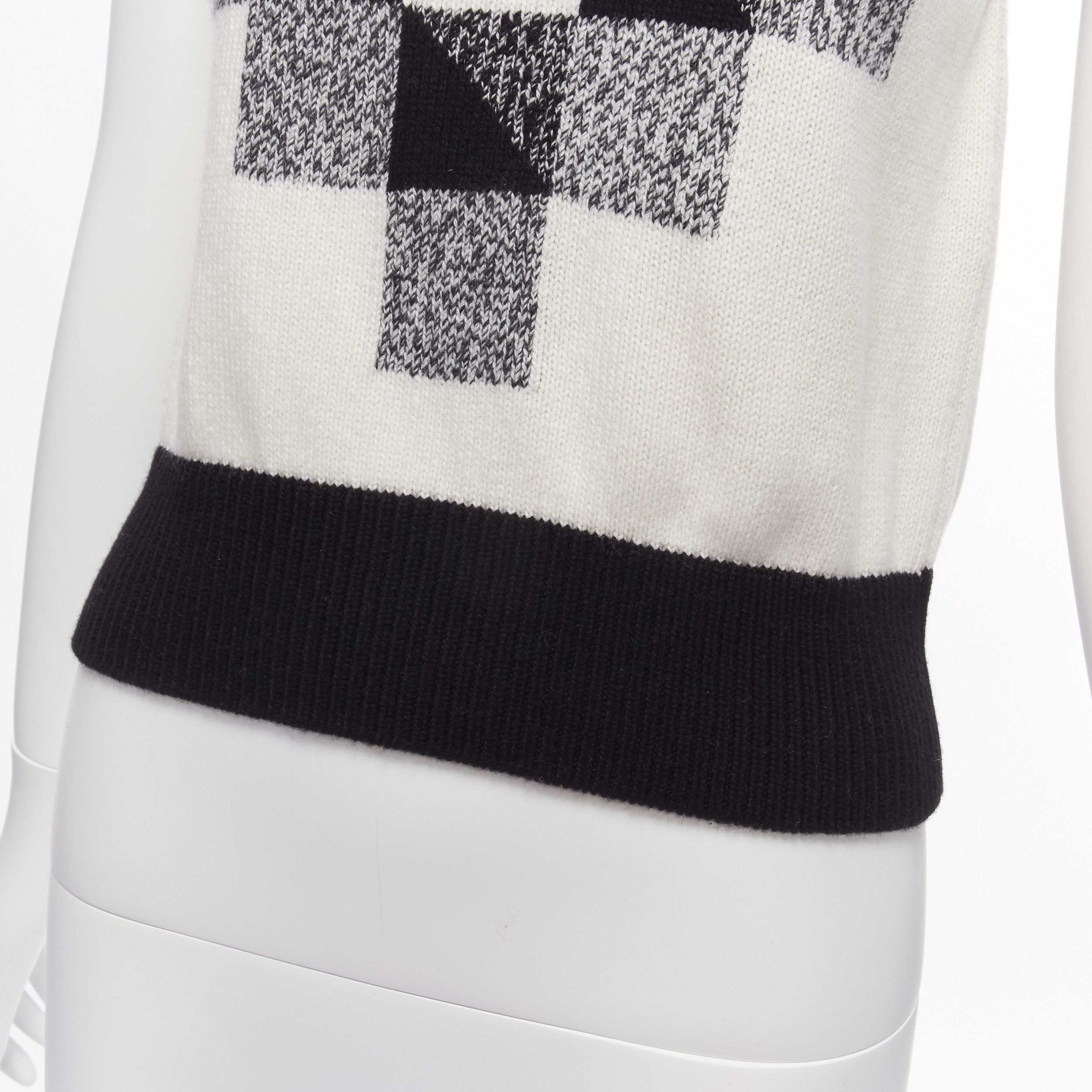 Chanel CHANEL 100% cashmere black white graphic check CC logo sweater vest FR36 S Size S / US 4 / IT 40 - 8 Thumbnail