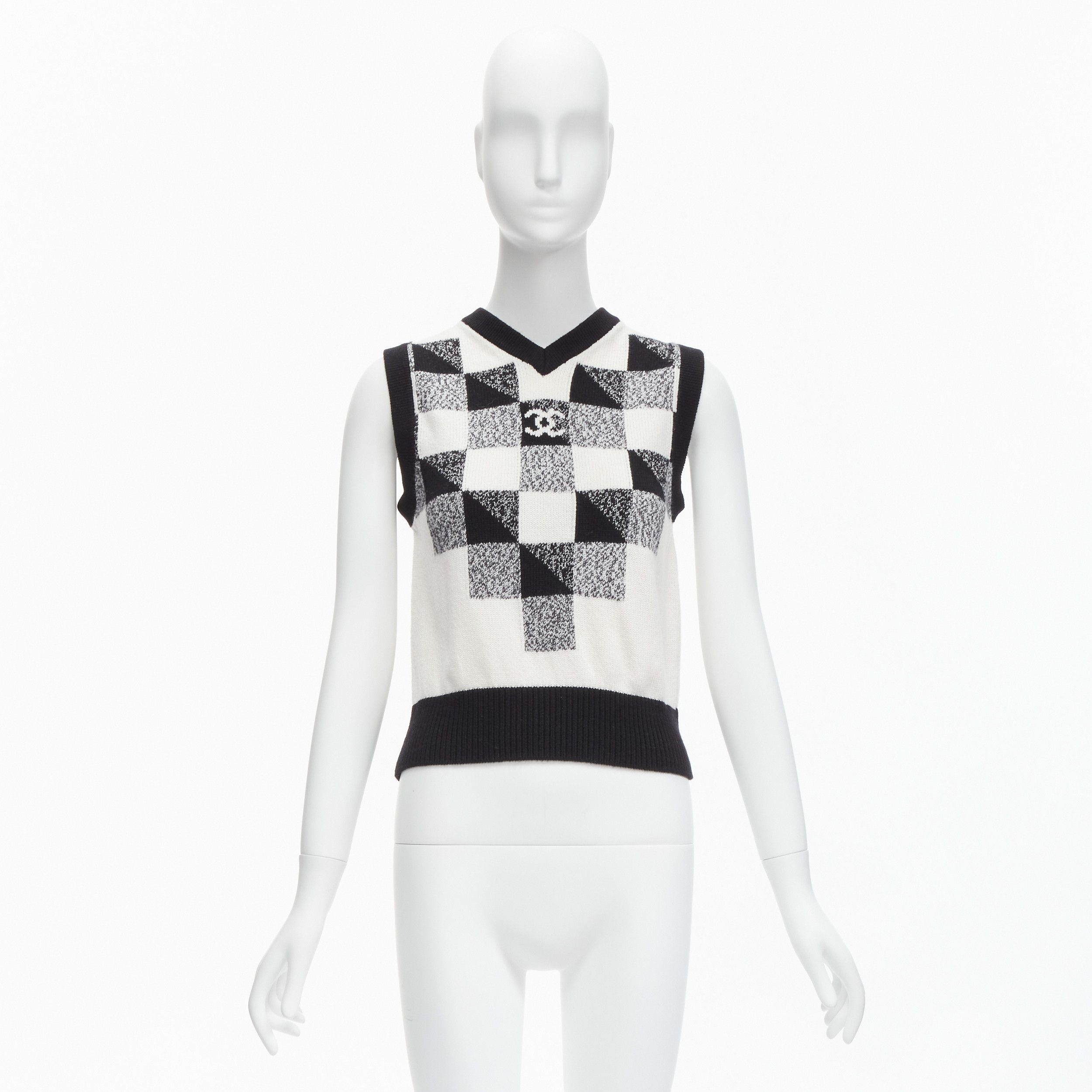 Chanel CHANEL 100% cashmere black white graphic check CC logo sweater vest FR36 S Size S / US 4 / IT 40 - 10 Thumbnail