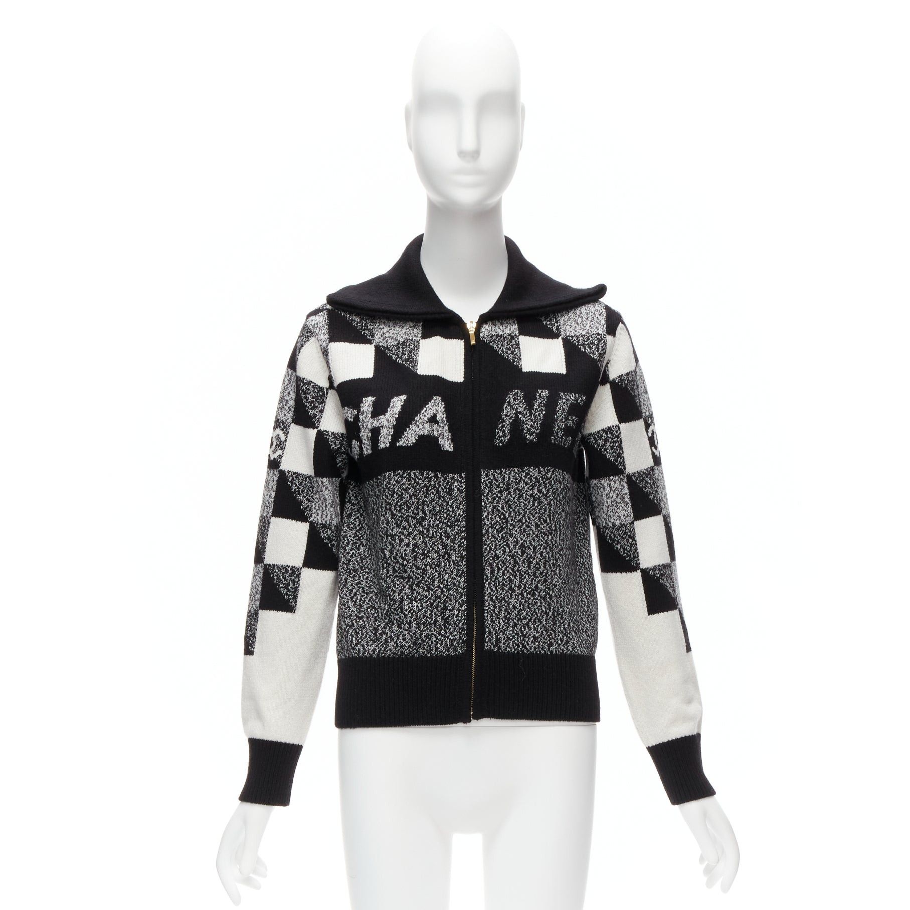 Chanel CHANEL 100% cashmere graphic CC logo black white cardigan FR34 XS Size XS / US 0-2 / IT 36-38 - 11 Thumbnail