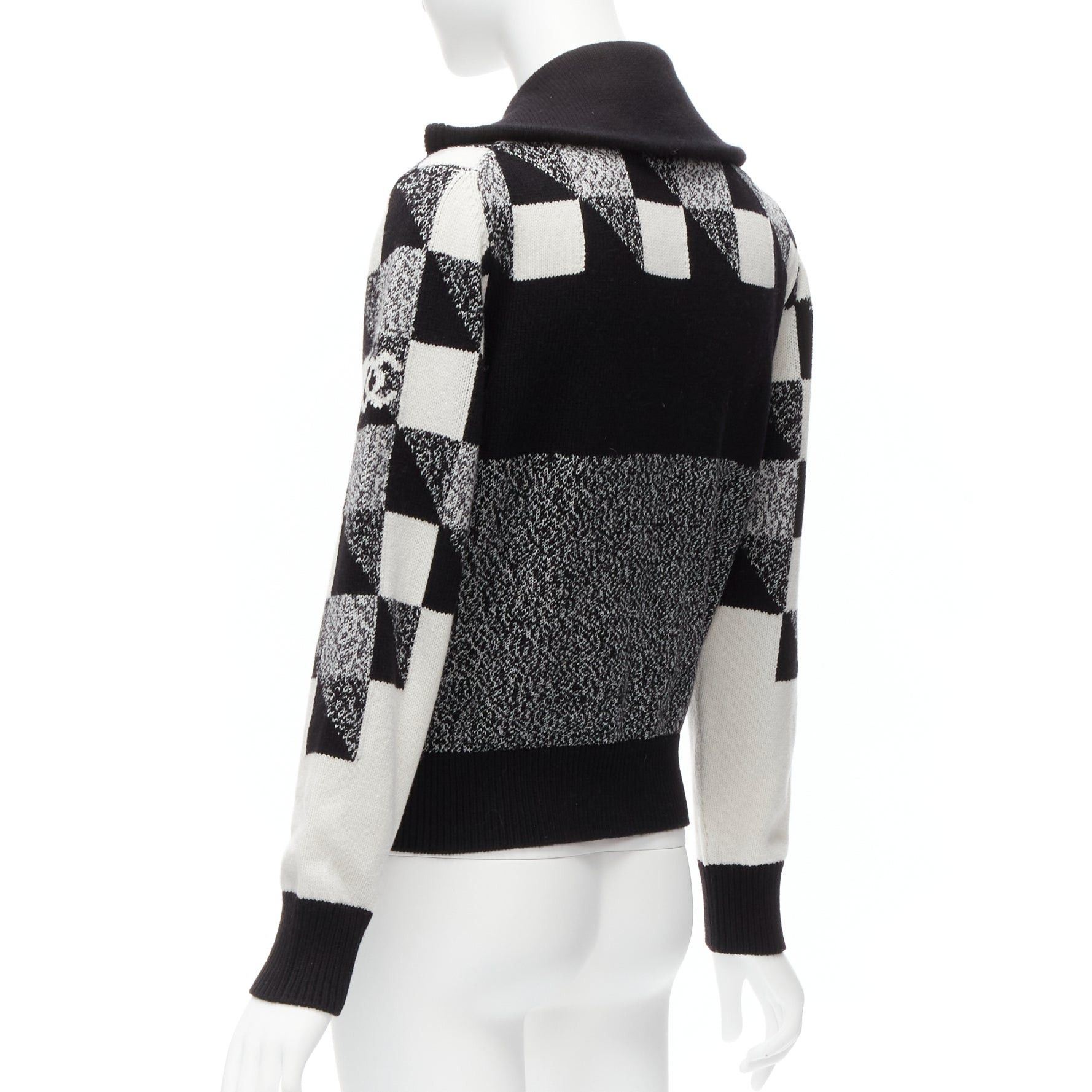Chanel CHANEL 100% cashmere graphic CC logo black white cardigan FR34 XS Size XS / US 0-2 / IT 36-38 - 7 Thumbnail