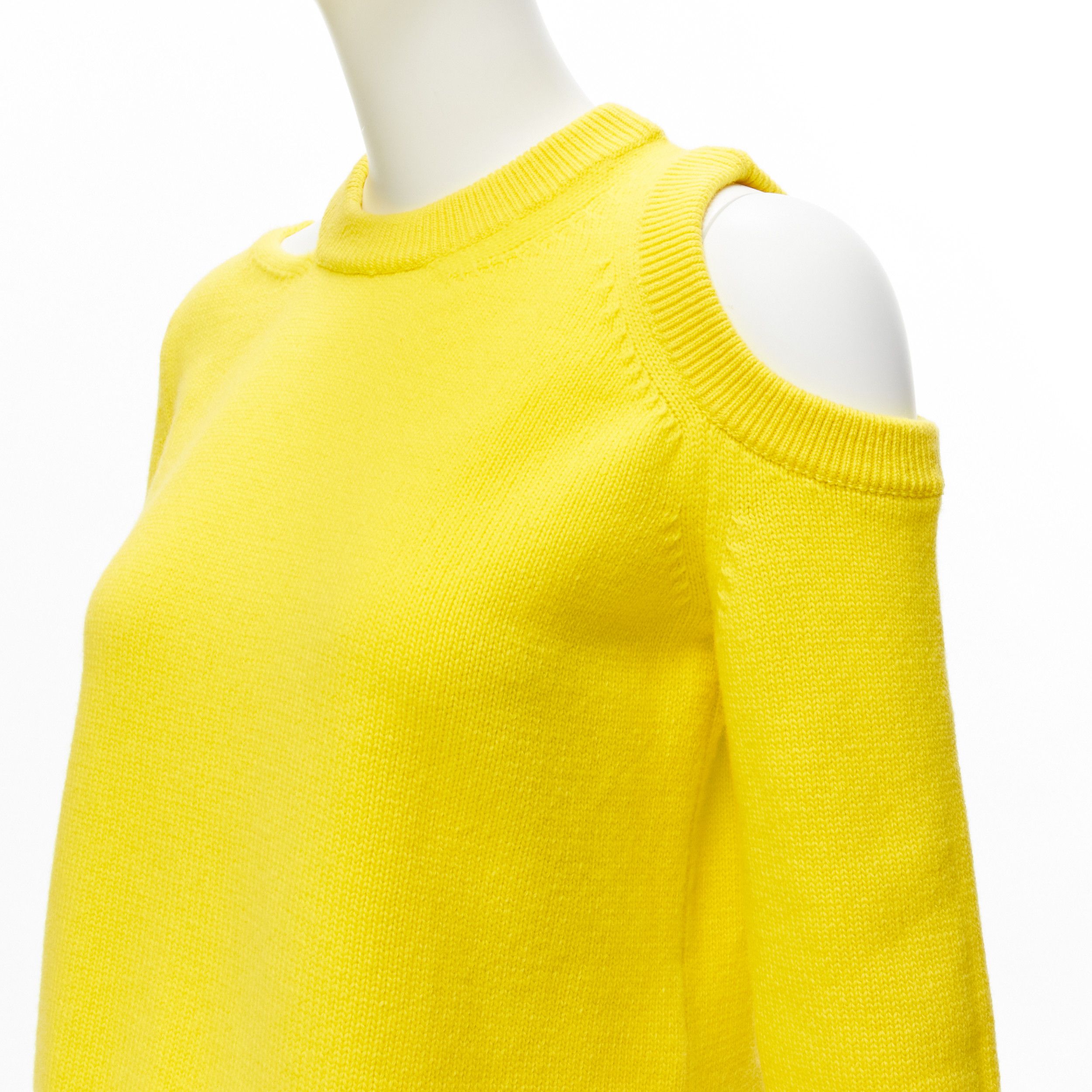 Alexander McQueen ALEXANDER MCQUEEN 2022 yellow wool blend asymmetric cold shoulder sweater S Size S / US 4 / IT 40 - 2 Thumbnail