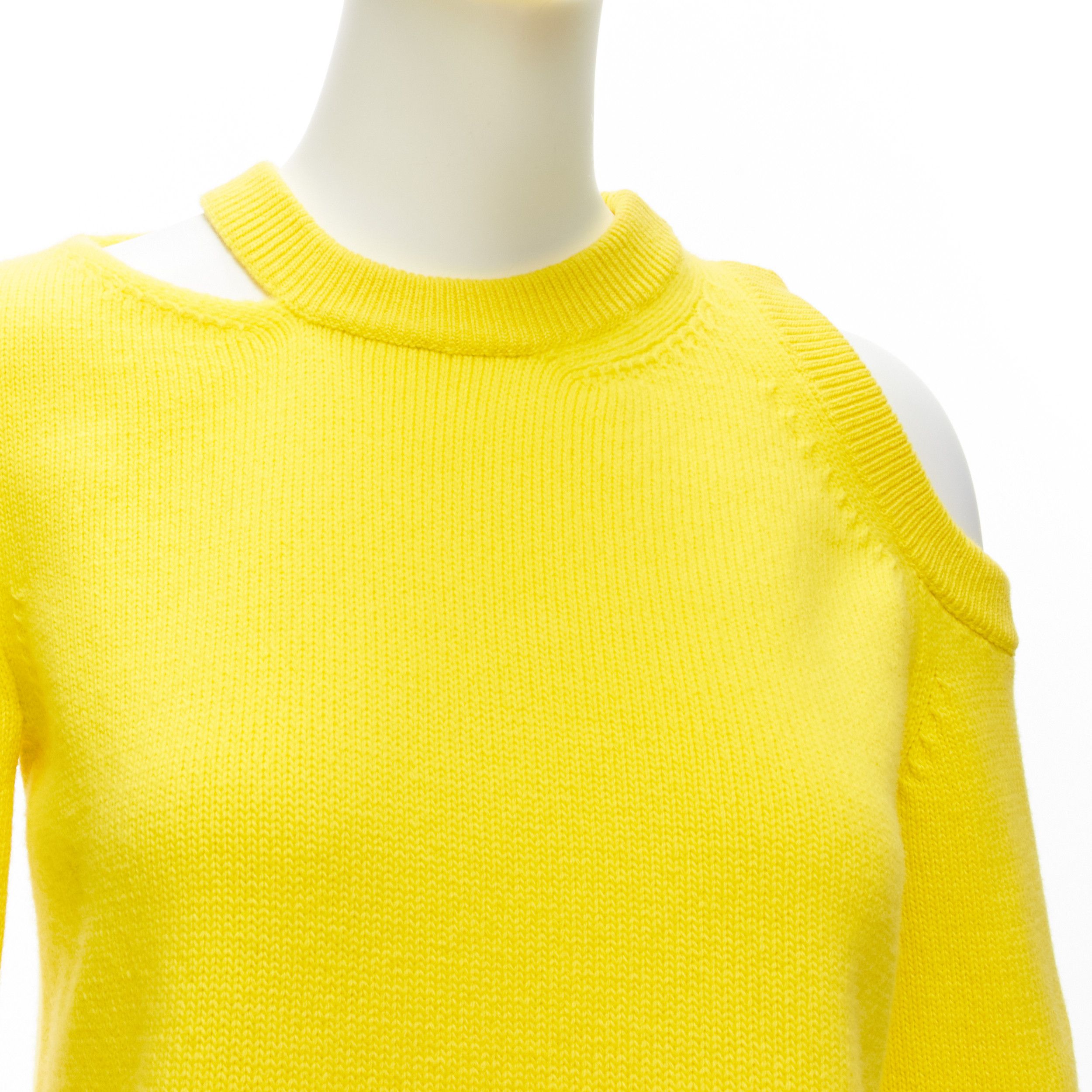 Alexander McQueen ALEXANDER MCQUEEN 2022 yellow wool blend asymmetric cold shoulder sweater S Size S / US 4 / IT 40 - 7 Thumbnail