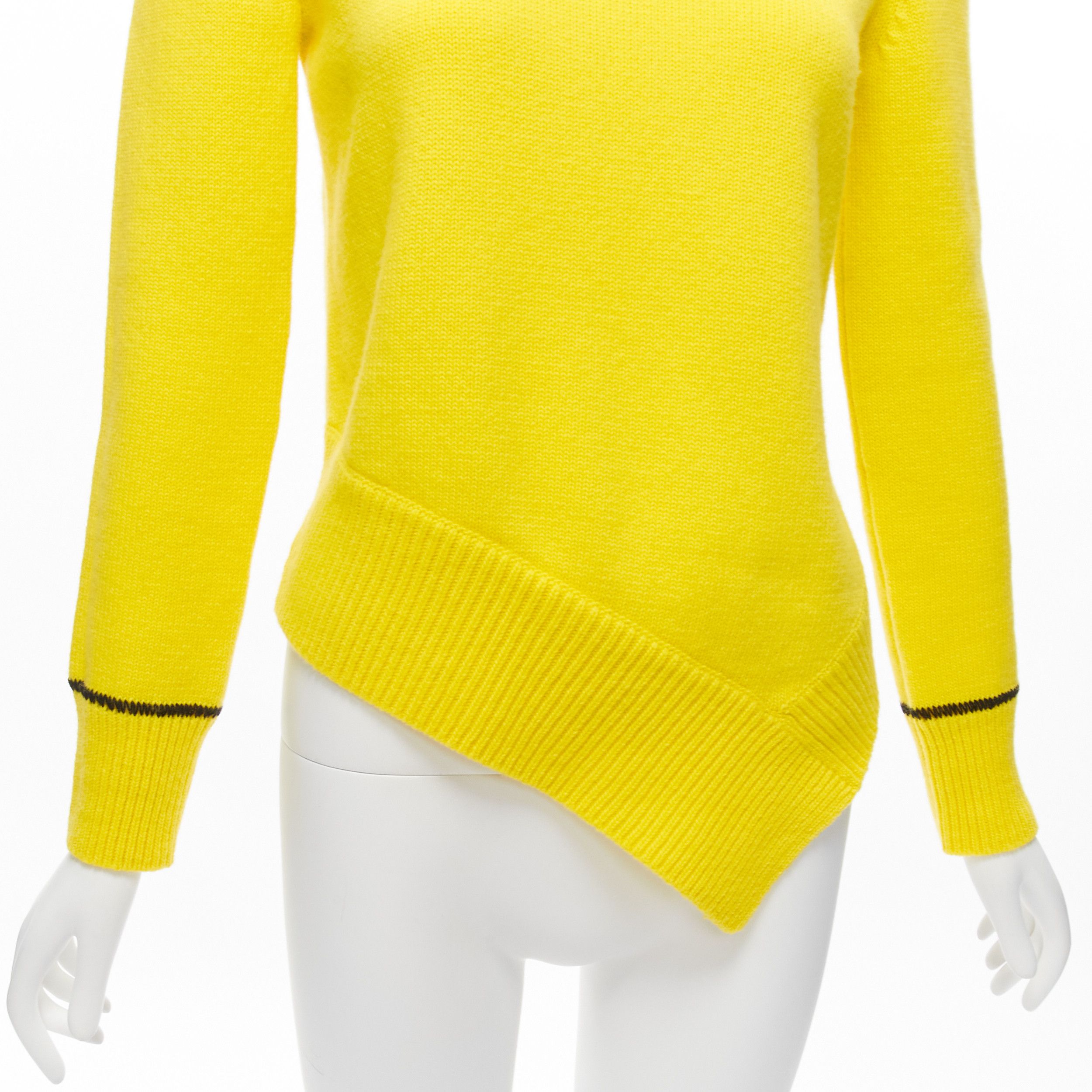 Alexander McQueen ALEXANDER MCQUEEN 2022 yellow wool blend asymmetric cold shoulder sweater S Size S / US 4 / IT 40 - 8 Thumbnail