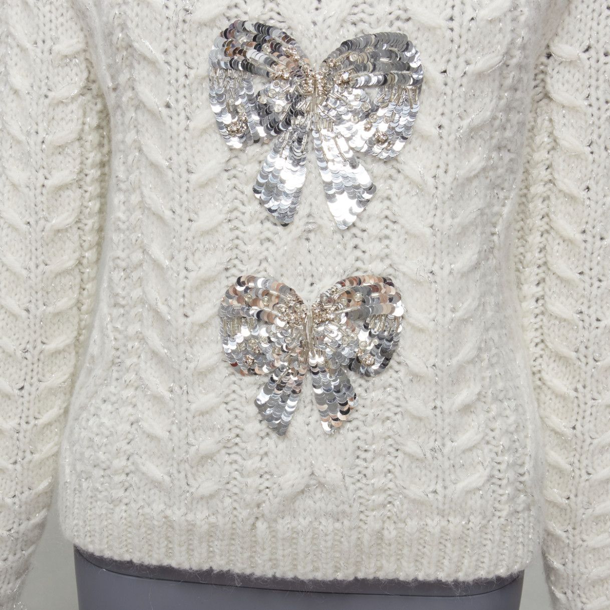 Valentino VALENTINO 2021 silver beads sequins bow white lurex cable knit sweater XS Size XS / US 0-2 / IT 36-38 - 7 Thumbnail