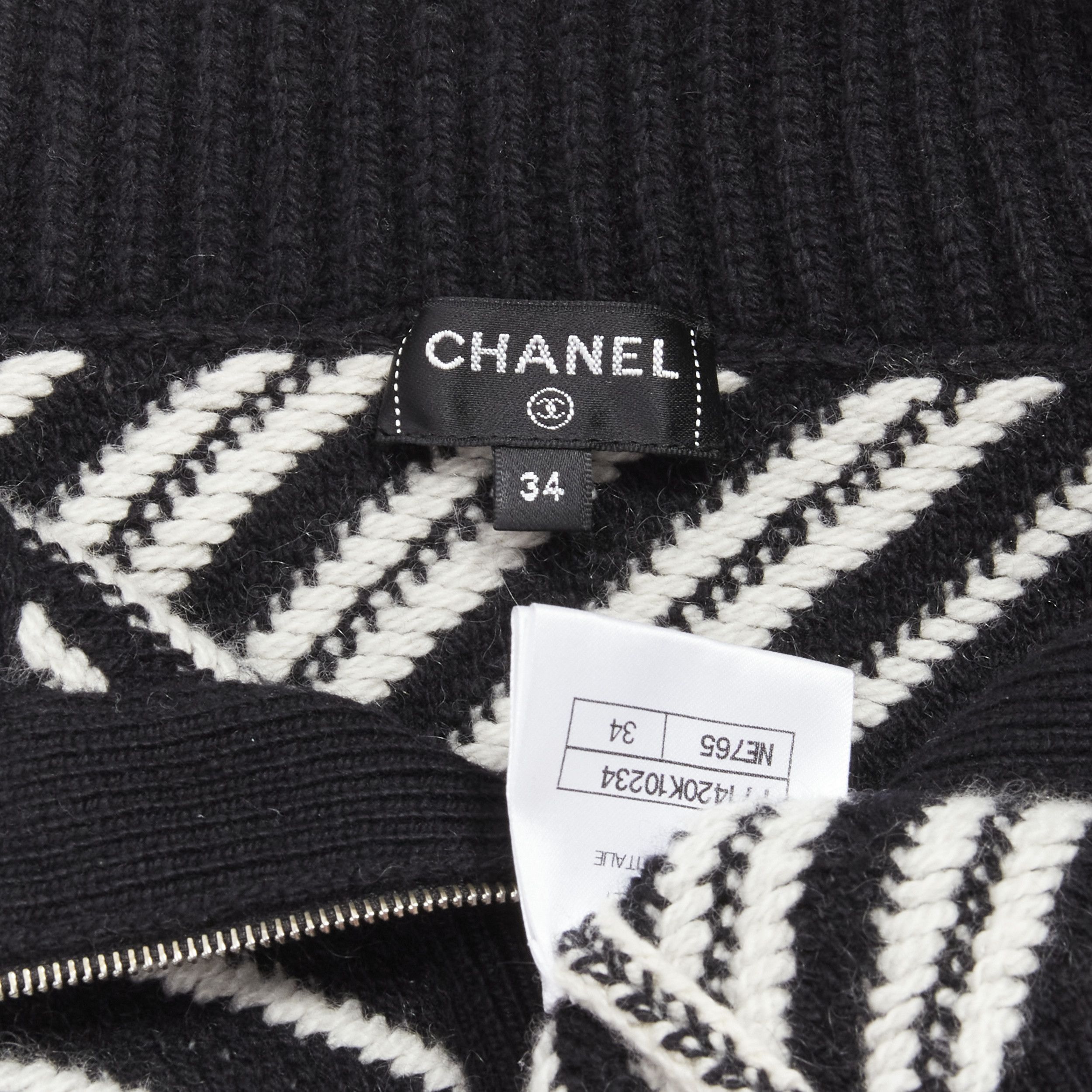 Chanel CHANEL 100% cashmere black white diagonal stripe CC crystal logo cropped sweater FR34 XS Size XS / US 0-2 / IT 36-38 - 9 Thumbnail