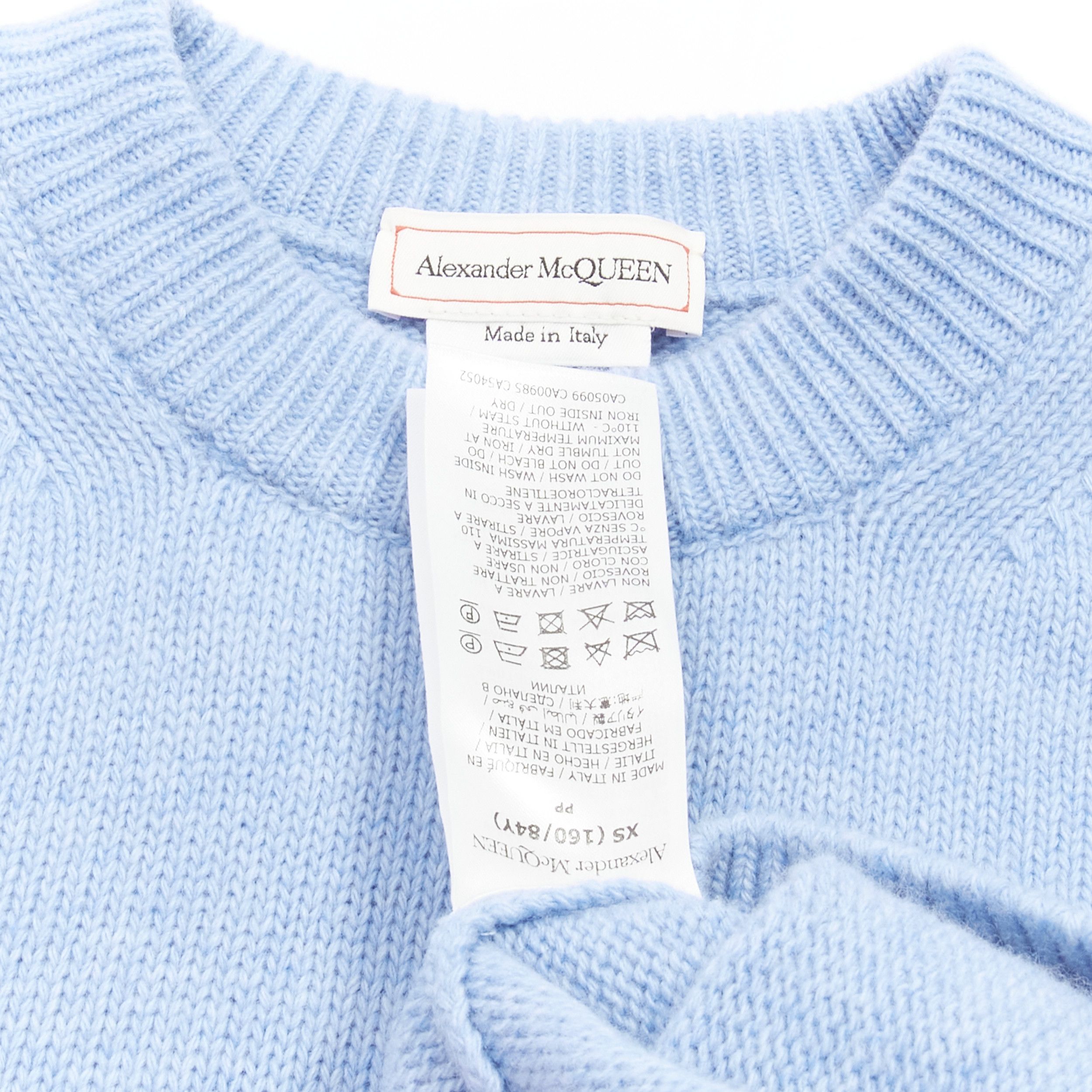 Alexander McQueen ALEXANDER MCQUEEN 2021 powder blue speckled wool boxy cropped sweater XS Size S / US 4 / IT 40 - 9 Thumbnail