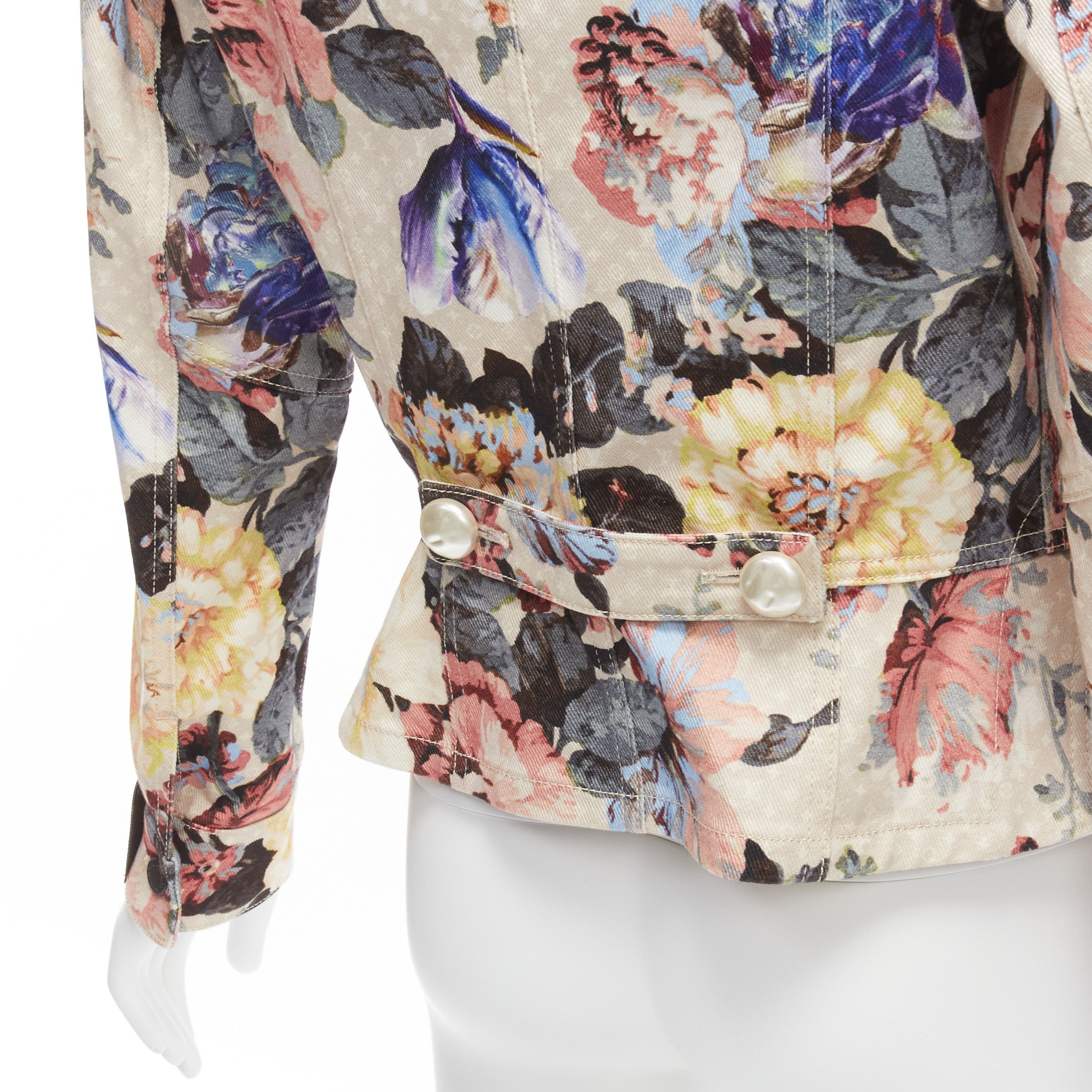 Louis Vuitton LOUIS VUITTON 2022 Runway Vintage Flower LV monogram pearl button cropped tailcoat jacket FR34 XS Size XS / US 0-2 / IT 36-38 - 9 Thumbnail