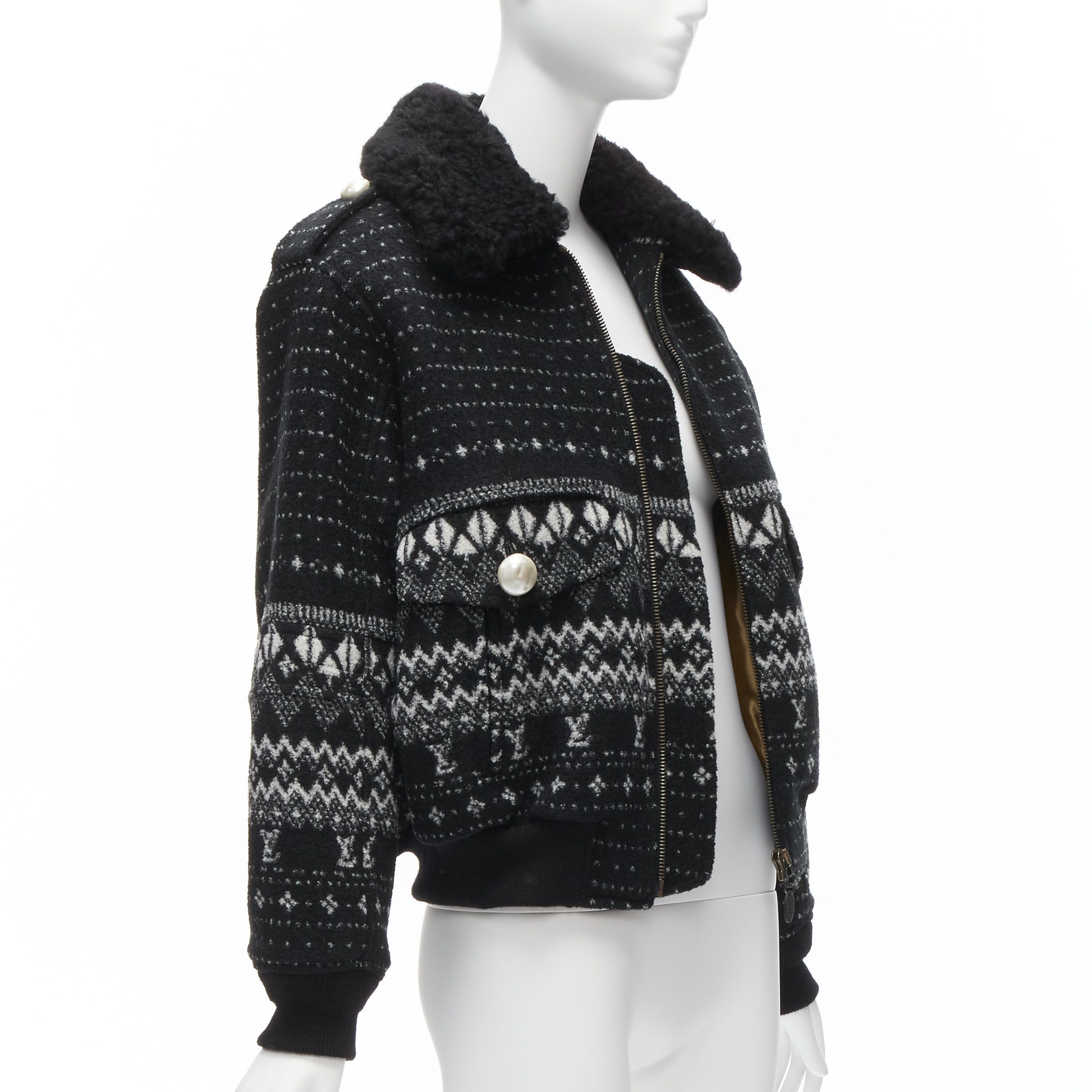 Louis Vuitton LOUIS VUITTON black LV logo intarsia argyle wool boxy aviator jacket FR34 XS Size XS / US 0-2 / IT 36-38 - 4 Thumbnail