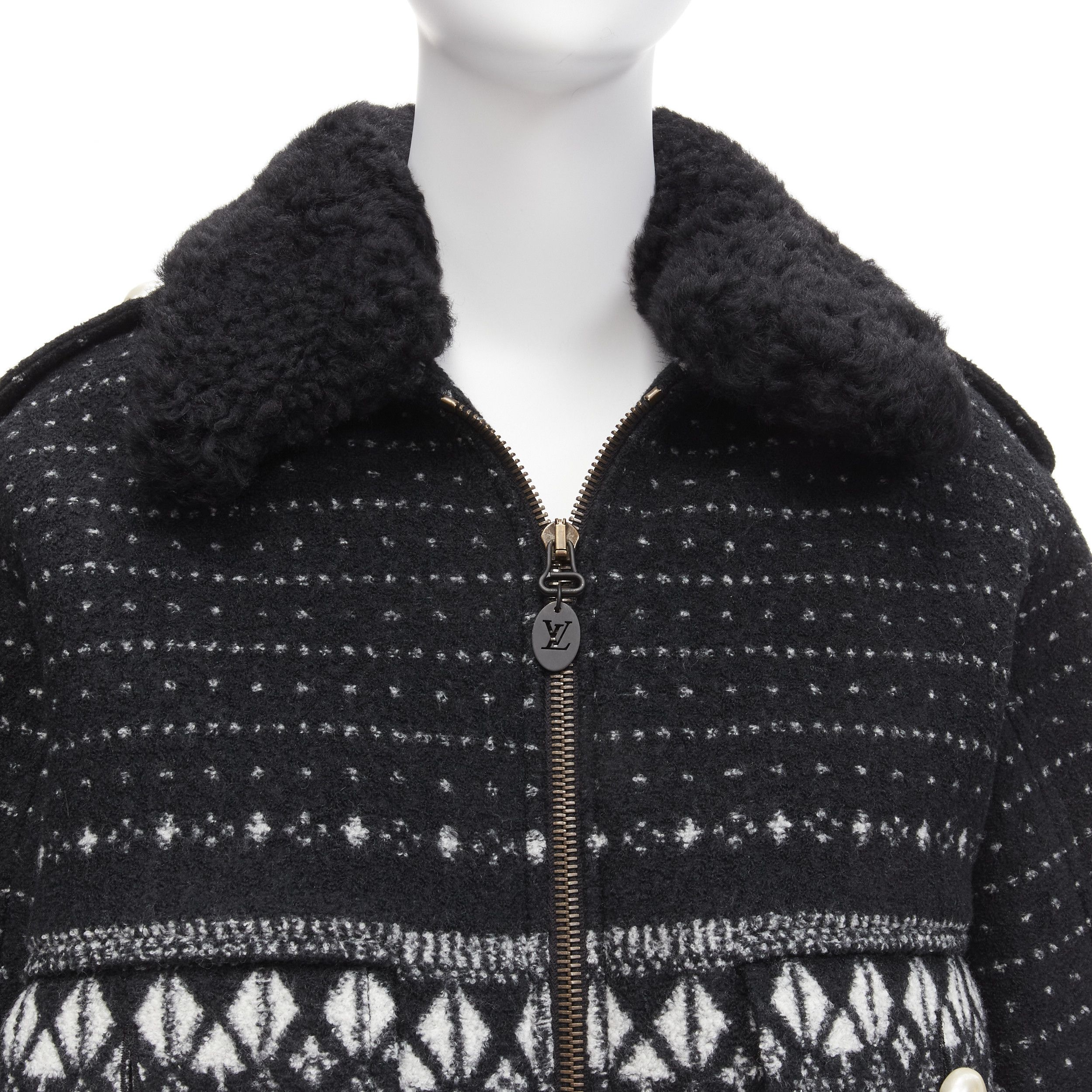 Louis Vuitton LOUIS VUITTON black LV logo intarsia argyle wool boxy aviator jacket FR34 XS Size XS / US 0-2 / IT 36-38 - 8 Thumbnail
