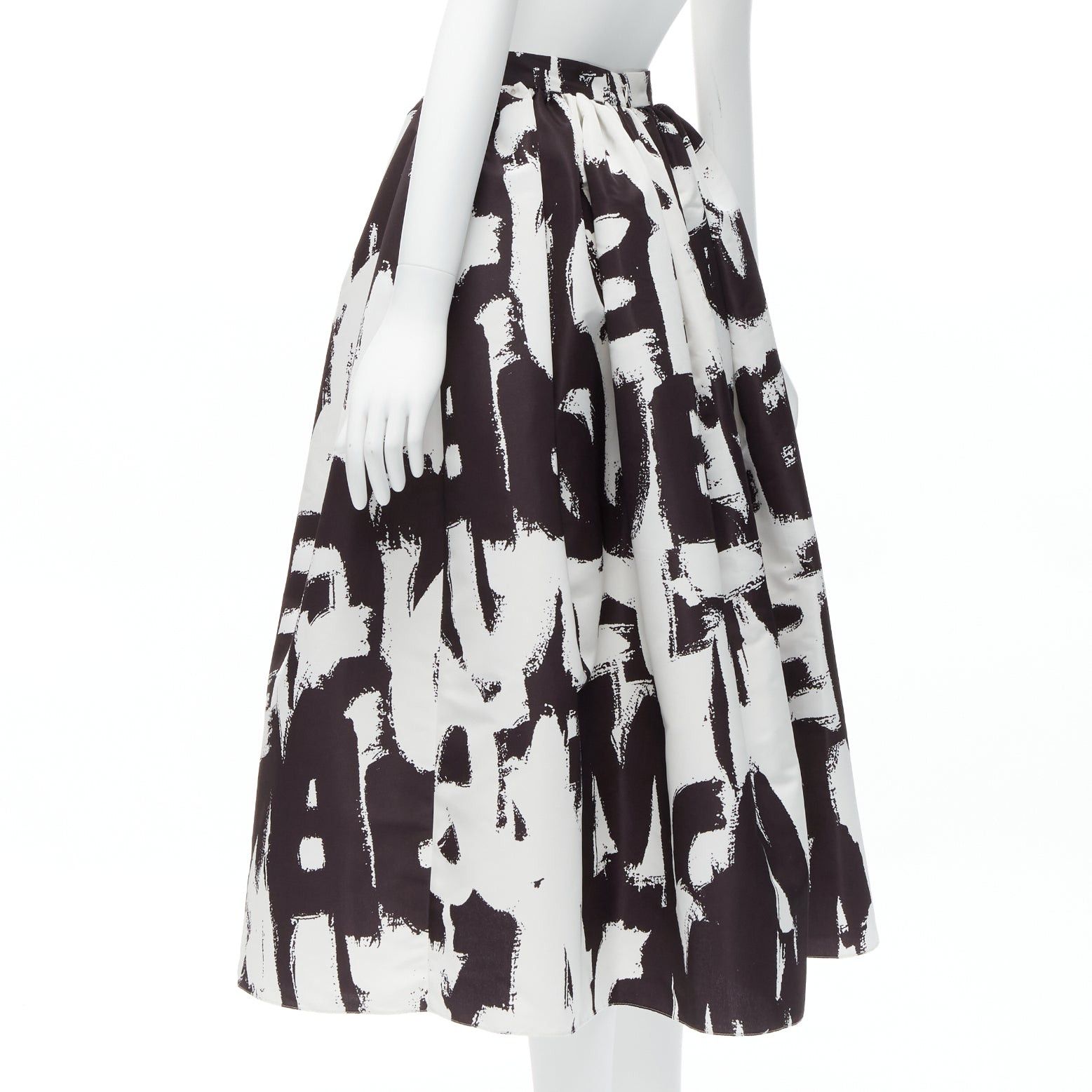 Alexander McQueen ALEXANDER MCQUEEN 2022 Brush Graffiti black white logo letter print flared full skirt IT38 XS Size 26" / US 2 / IT 38 - 6 Thumbnail