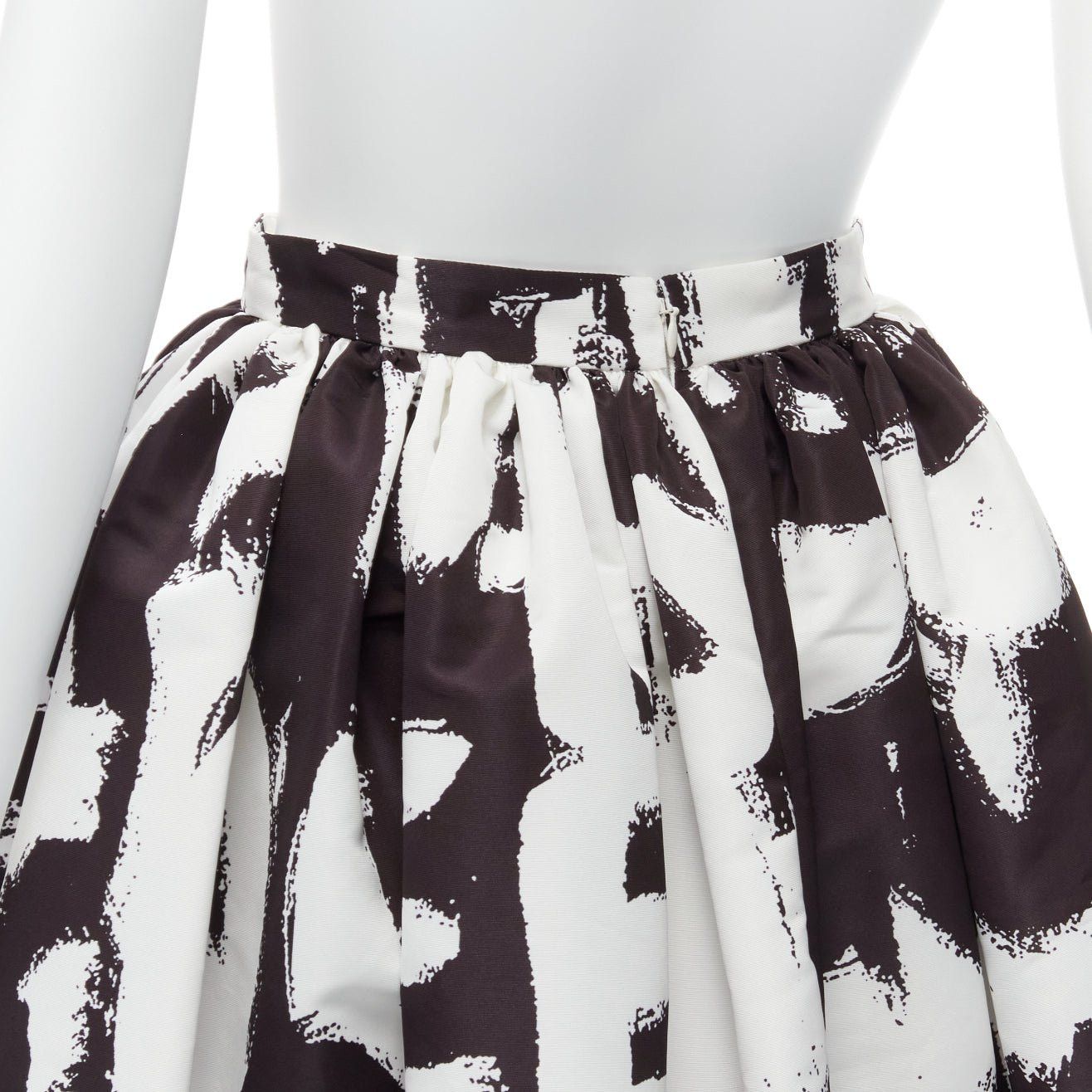 Alexander McQueen ALEXANDER MCQUEEN 2022 Brush Graffiti black white logo letter print flared full skirt IT38 XS Size 26" / US 2 / IT 38 - 8 Thumbnail