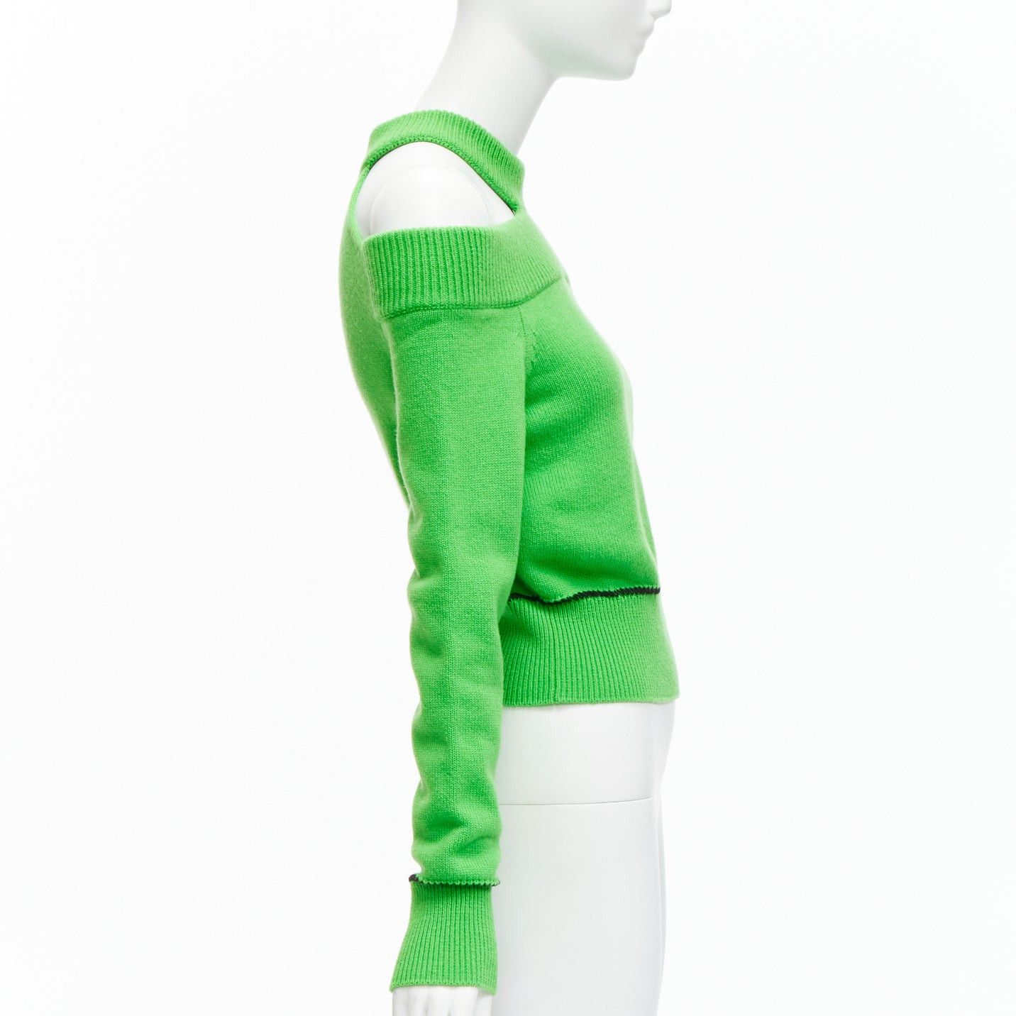 Alexander McQueen ALEXANDER MCQUEEN 2022 100% wool green cold shoulder black lattice seam sweater S Size S / US 4 / IT 40 - 4 Thumbnail