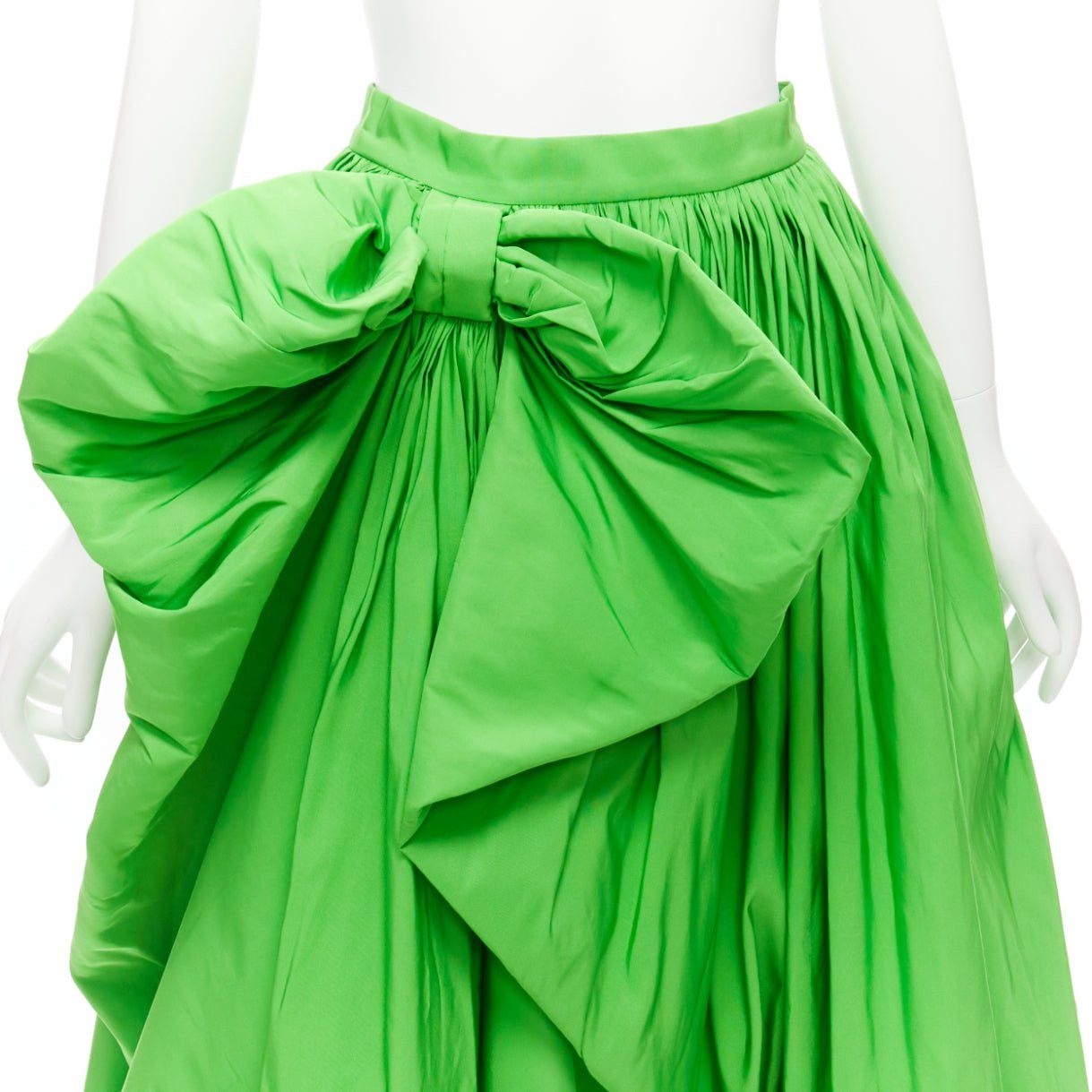 Alexander McQueen ALEXANDER MCQUEEN 2022 green taffeta bow detail high low cocktail skirt IT38 XS Size 26" / US 2 / IT 38 - 2 Thumbnail