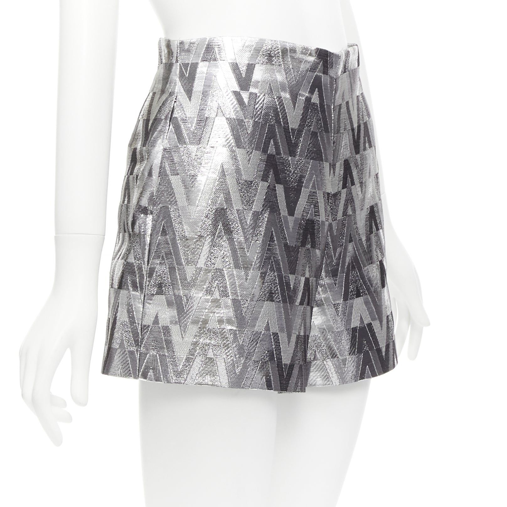 Valentino VALENTINO V Optical metallic silver graphic jacquard highwa stied shorts IT38 XS Size 26" / US 2 / IT 38 - 3 Thumbnail