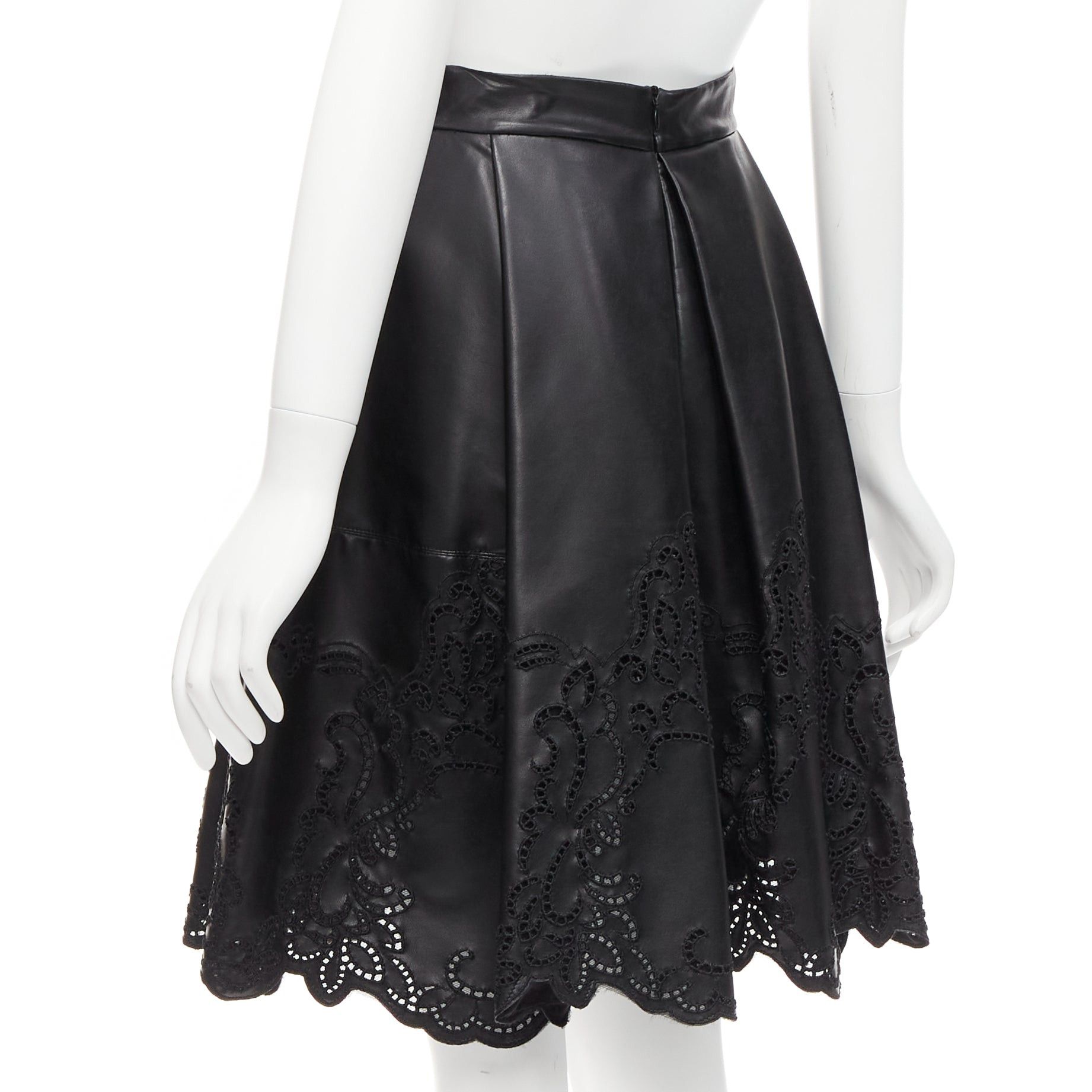 Ermanno Scervino ERMANNO SCERVINO black faux leather lattice embroidery scalloped skirt IT38 XS Size 26" / US 2 / IT 38 - 6 Thumbnail