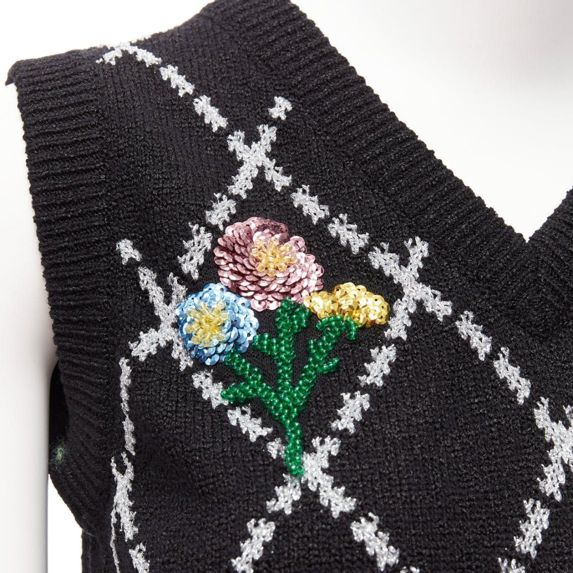 Gucci GUCCI black silver diamong argyle floral embellished sweater vest S Size S / US 4 / IT 40 - 6 Thumbnail