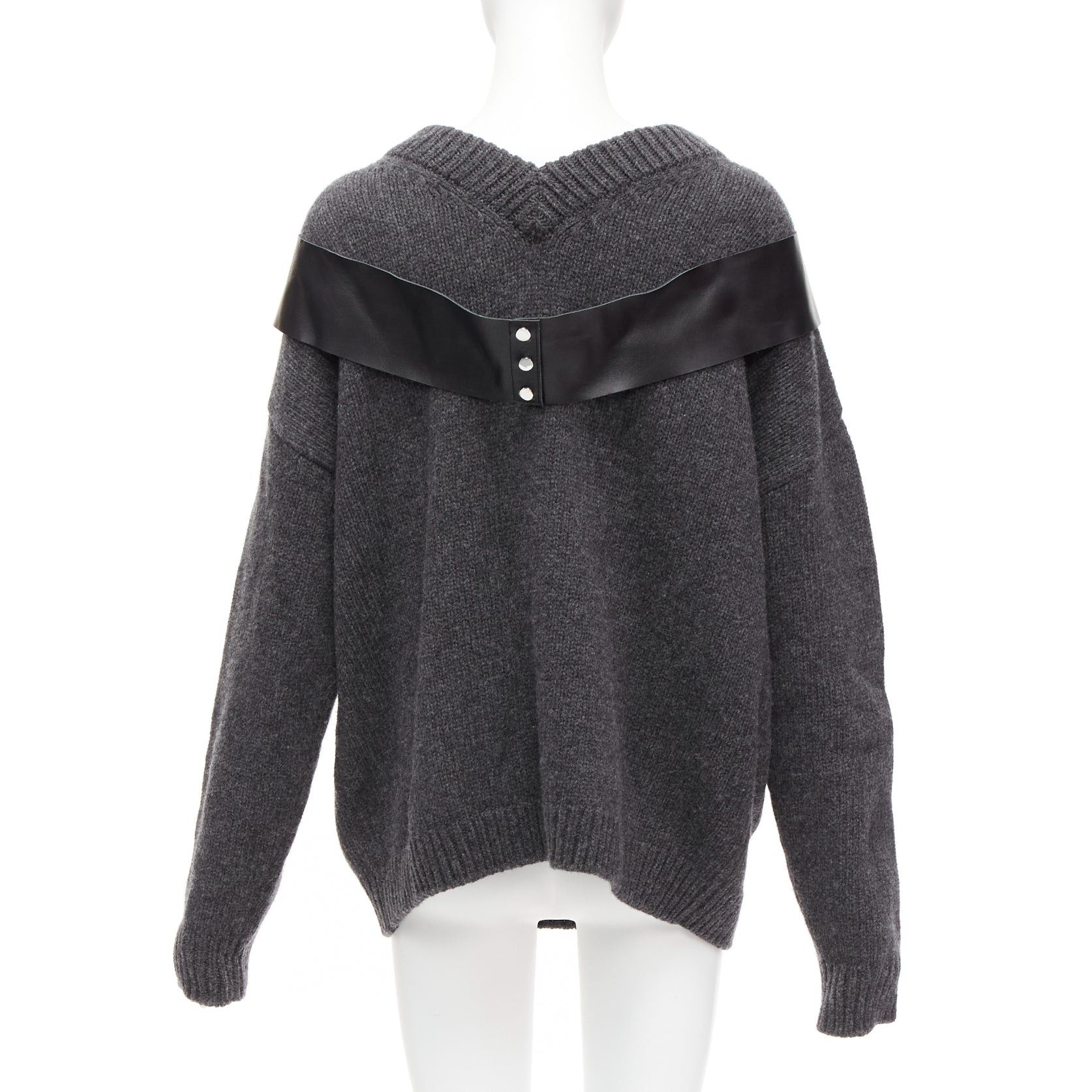 Christopher Kane CHRISTOPHER KANE grey wool rhinestone chain harness oversized sweater dress XS Size S / US 4 / IT 40 - 5 Thumbnail