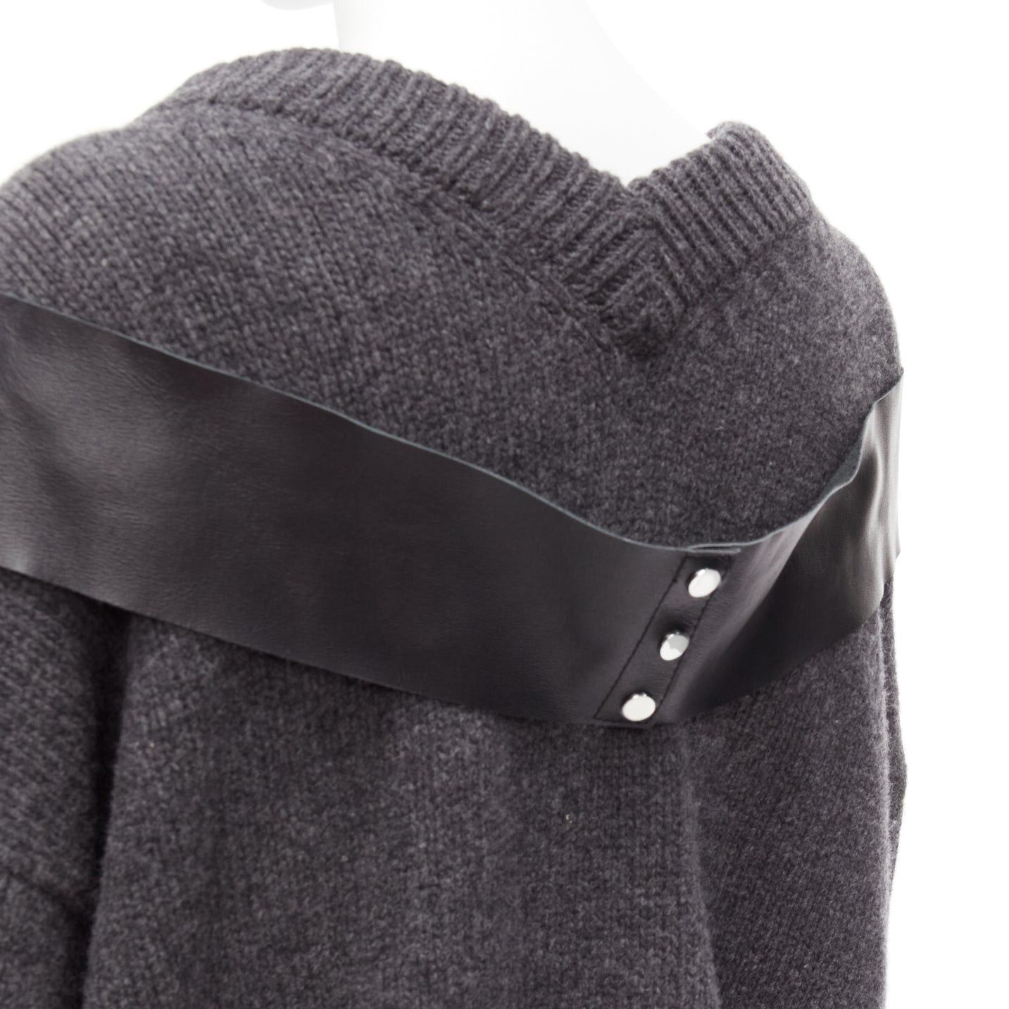 Christopher Kane CHRISTOPHER KANE grey wool rhinestone chain harness oversized sweater dress XS Size S / US 4 / IT 40 - 7 Thumbnail