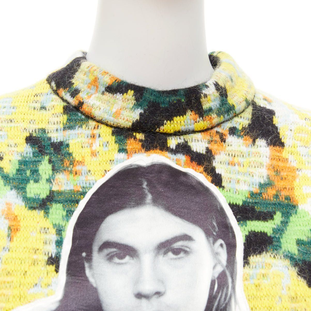 Louis Vuitton LOUIS VUITTON David Sims 2022 Runway floral jacquard portrait sweater XS Size S / US 4 / IT 40 - 7 Thumbnail