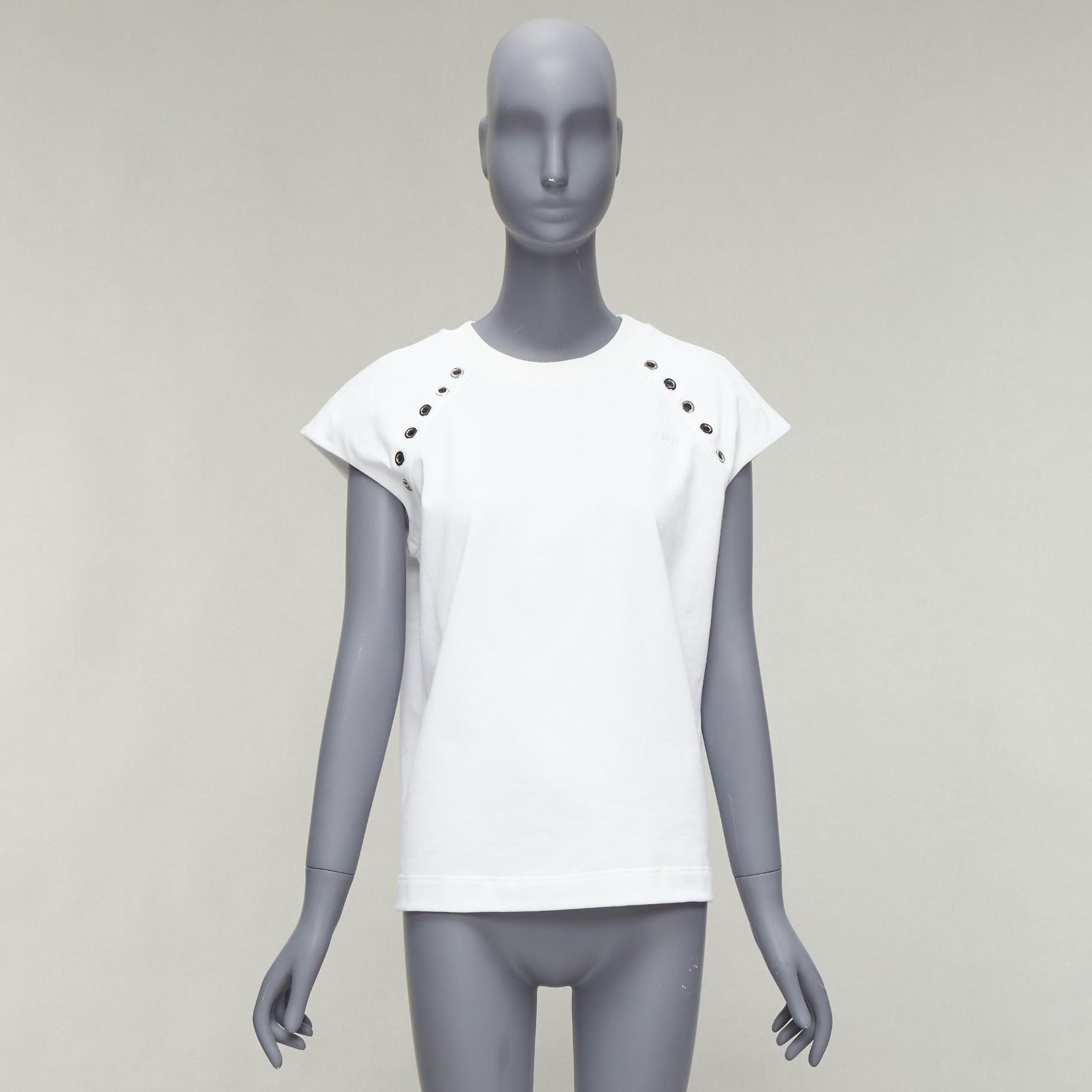 Alexander McQueen ALEXANDER MCQUEEN white cotton eyelet detail studded cap sleeve top IT38 XS Size XS / US 0-2 / IT 36-38 - 9 Thumbnail