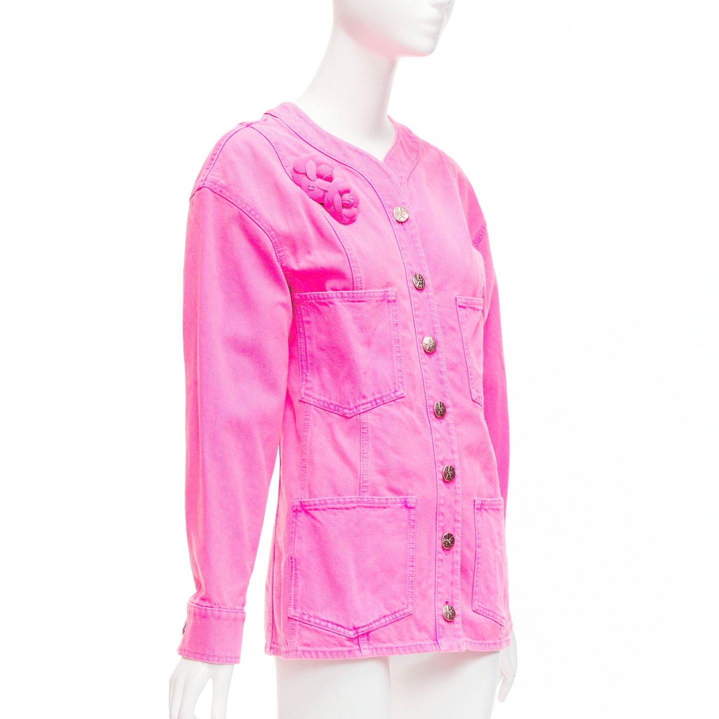 Chanel CHANEL 2021 neon pink cotton denim CC logo camellia embellished jacket FR34 XS Size XS / US 0-2 / IT 36-38 - 4 Thumbnail