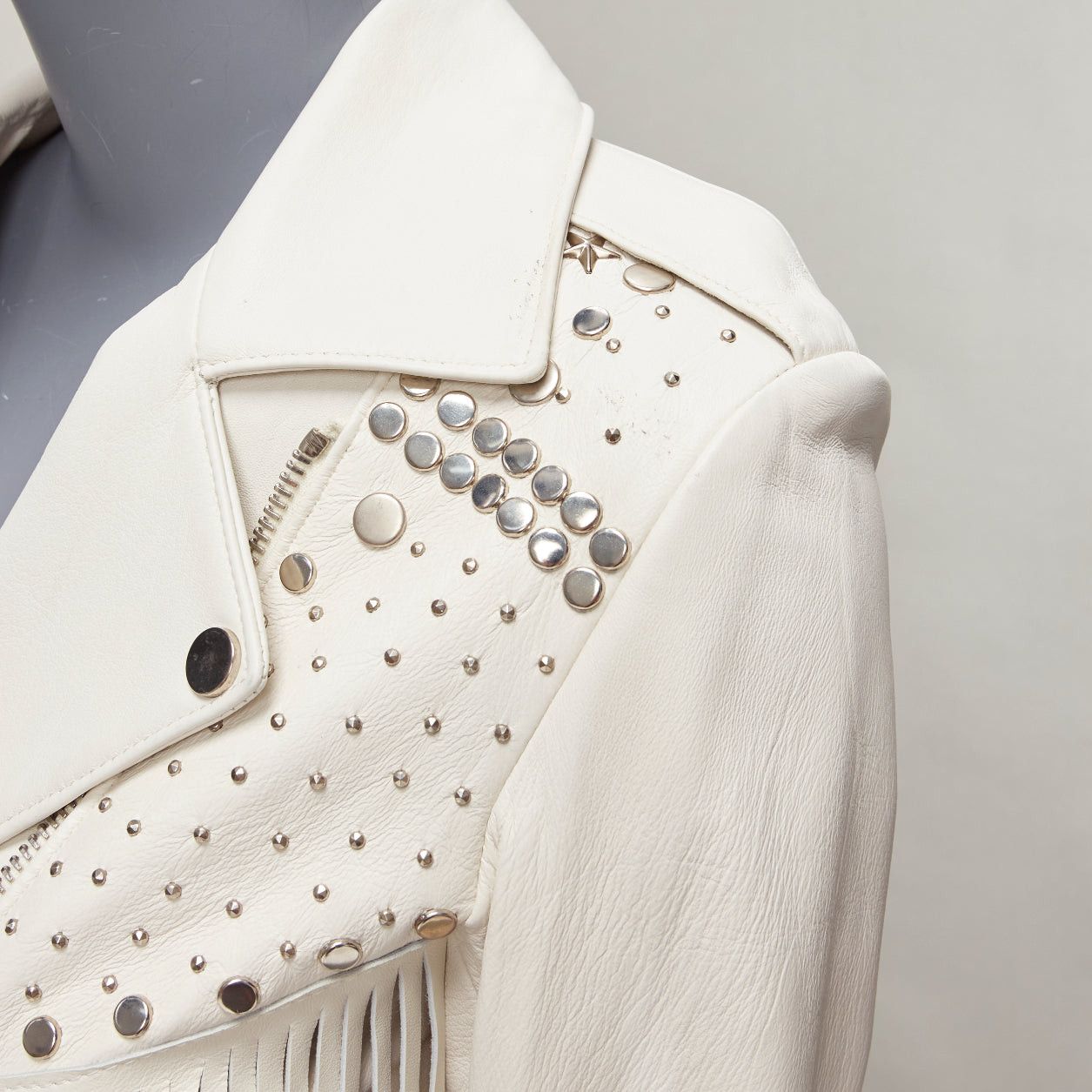 Nour Hammour NOUR HAMMOUR cream lambskin fringe silver studs western biker jacket FR34 XS Size XXS / US 00 / IT 34 - 8 Thumbnail